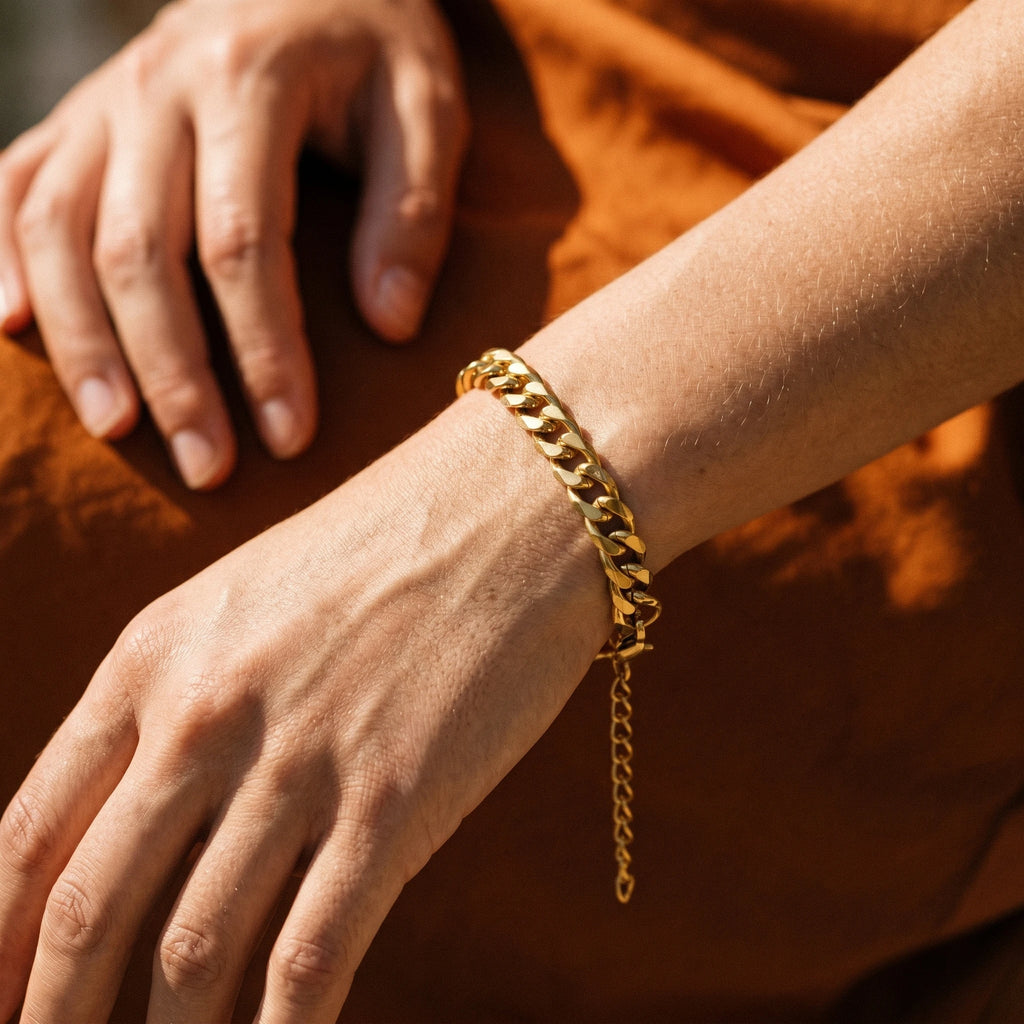 QIAOREN 10619 Thick Cuban Link Geometric Trendy Chain Bracelet 18K Gold Plated Stainless Steel Waterproof Tarnish