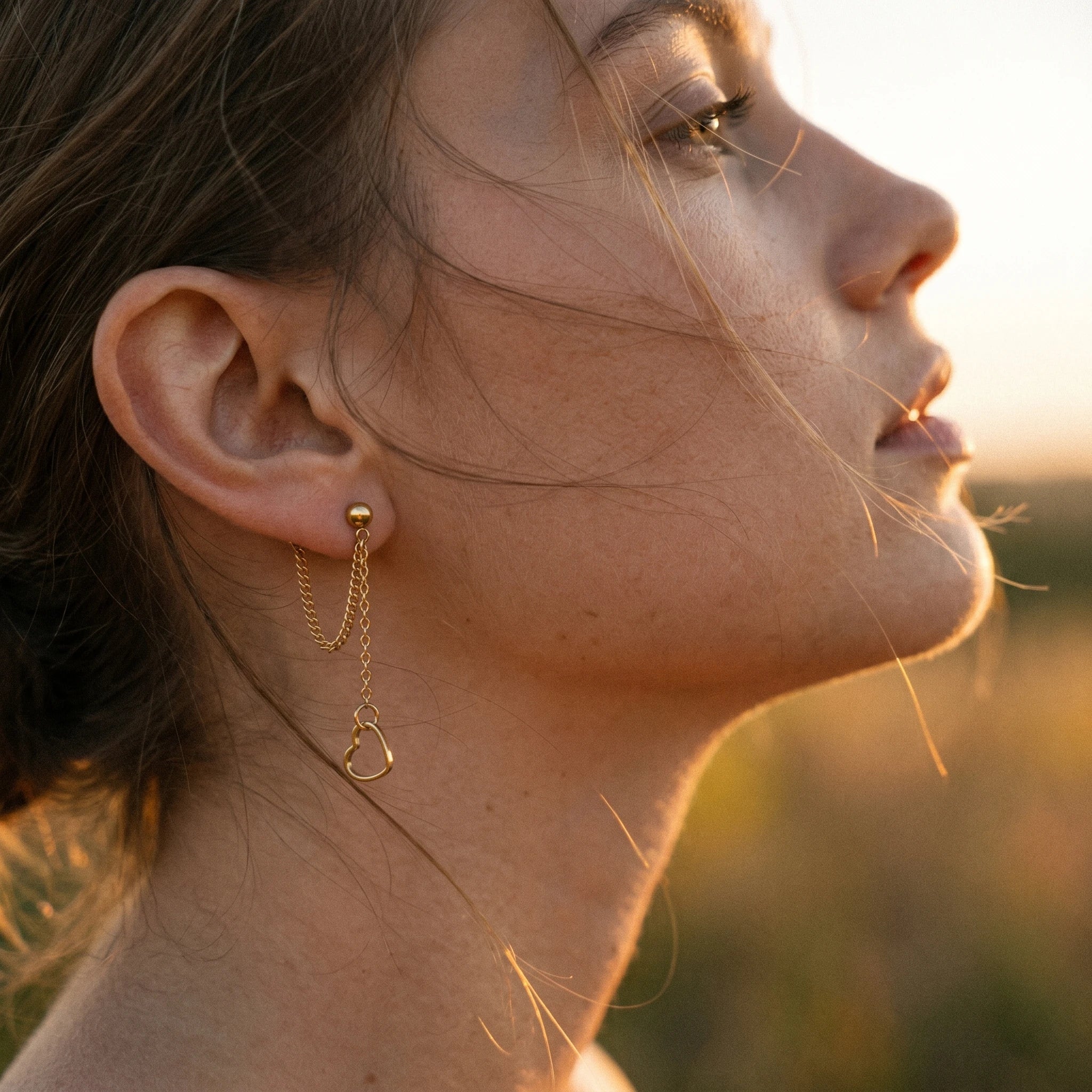 QIAOREN 11190 Minimalist Heart Stud Earrings with Chain Detail Gold Stainless Steel Fashion Earrings for Women