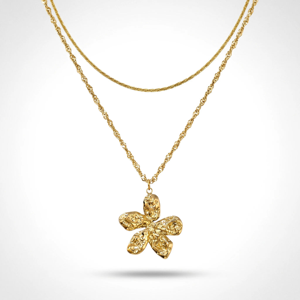 QIAOREN 11696 Minimalist Hammered Flower Pendant Necklace 18K Stainless Steel Double Layered Twist Chain