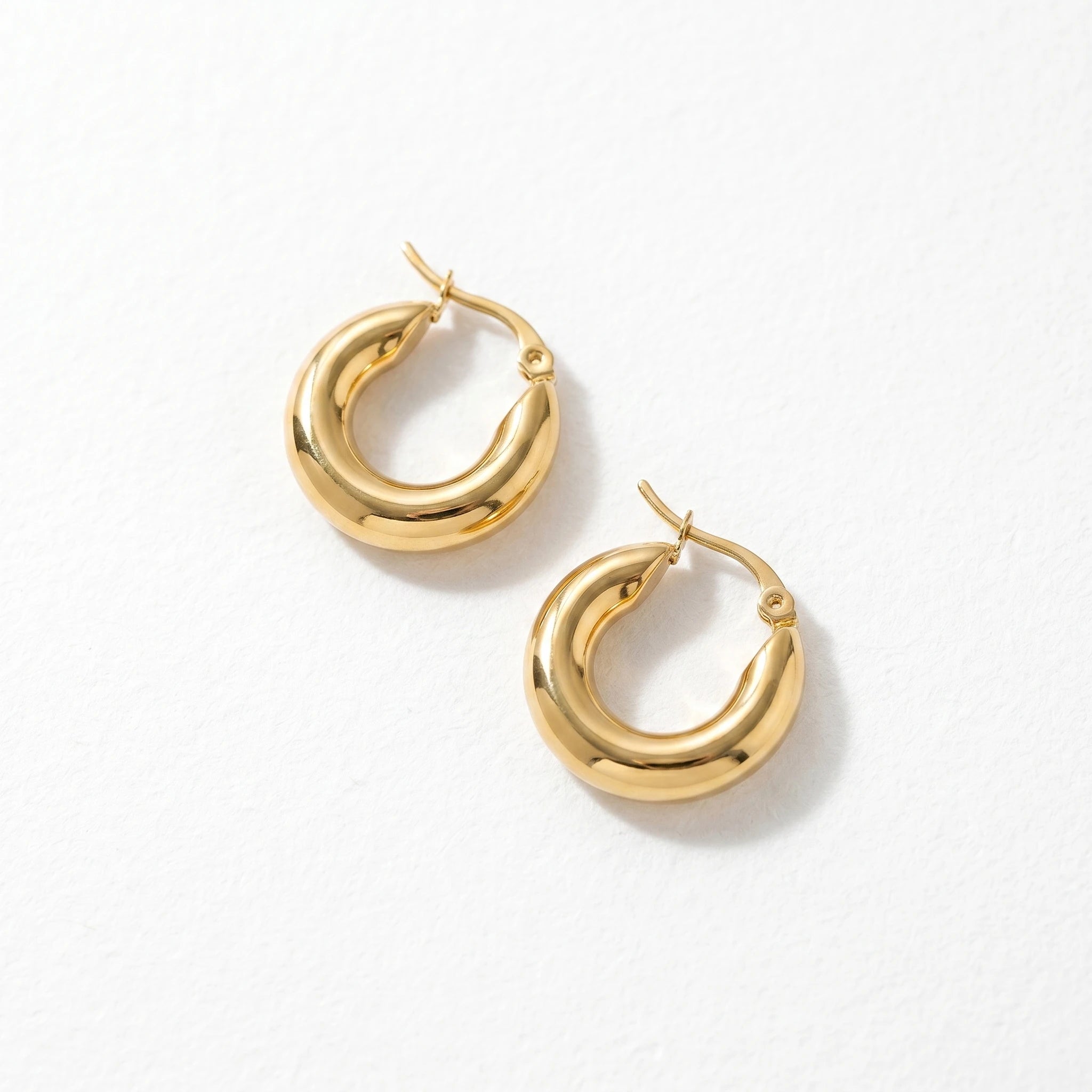 QIAOREN 12412 Waterproof Tarnish Free Chunky Balloon Hoops Gold Stainless Steel Puffy Bellied Teardrop French Clasp Earrings US