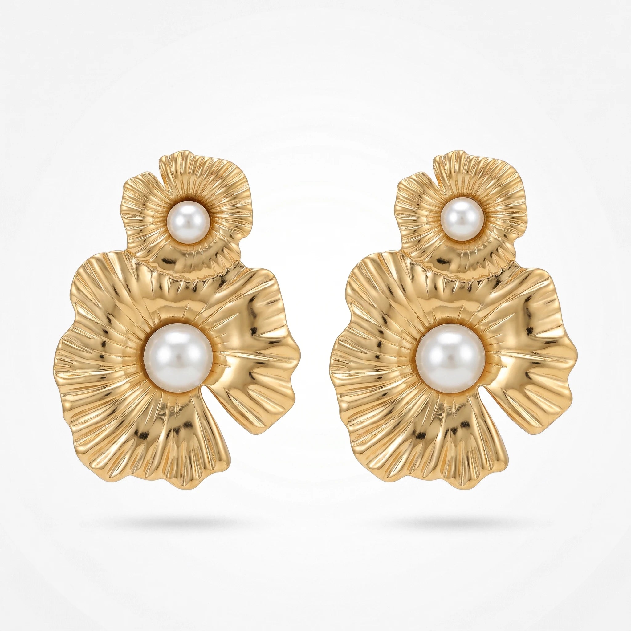 QIAOREN 12428 Elegant Quiet Luxury Fluted Petal Flower Pearl Drop Earrings Gold Stainless Steel 3D Botanical Statement Jewelry