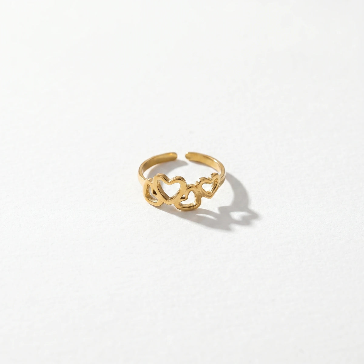 QIAOREN 13066-70 5Pcs 18K Gold Plated Stainless Steel Heart Open Ring Set, Adjustable Stackable Hollow Love Finger Rings