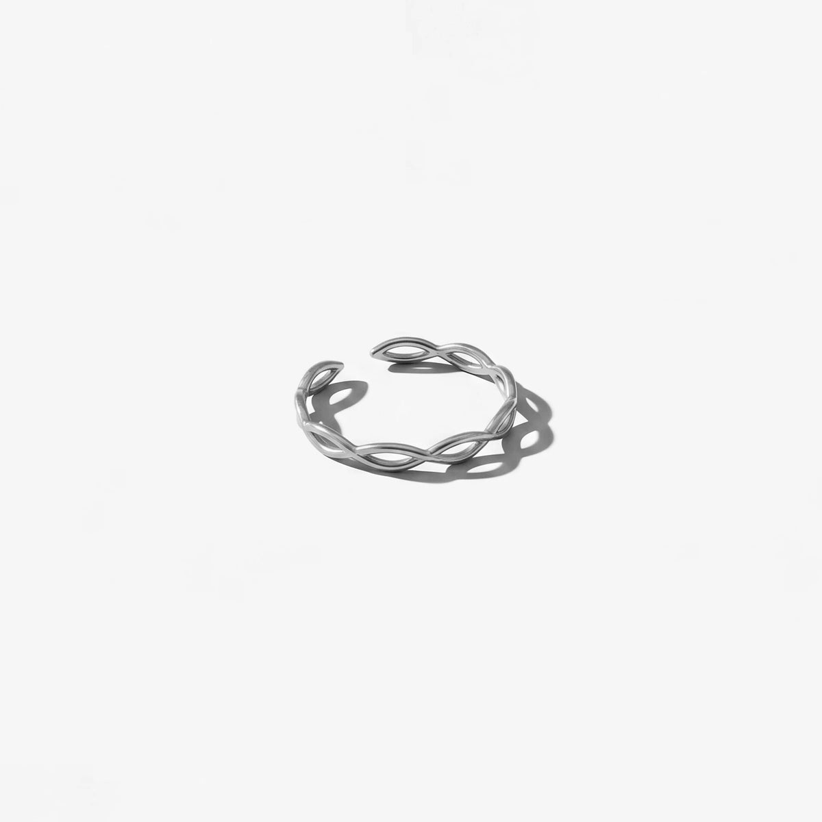 QIAOREN 5Pcs Vintage 18K PVD Gold Stainless Steel Rings Set Tarnish Free Adjustable Stackable Textured Open Cuff Rings for Women