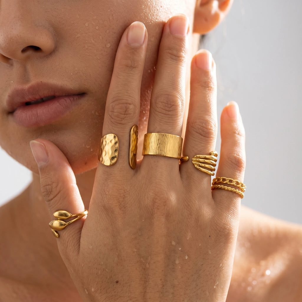 QIAOREN 10712 5Pcs 18K Gold Plated Stainless Steel Adjustable Ring Watch Set Tarnish Resistant Hammered Stackable Quartz Women