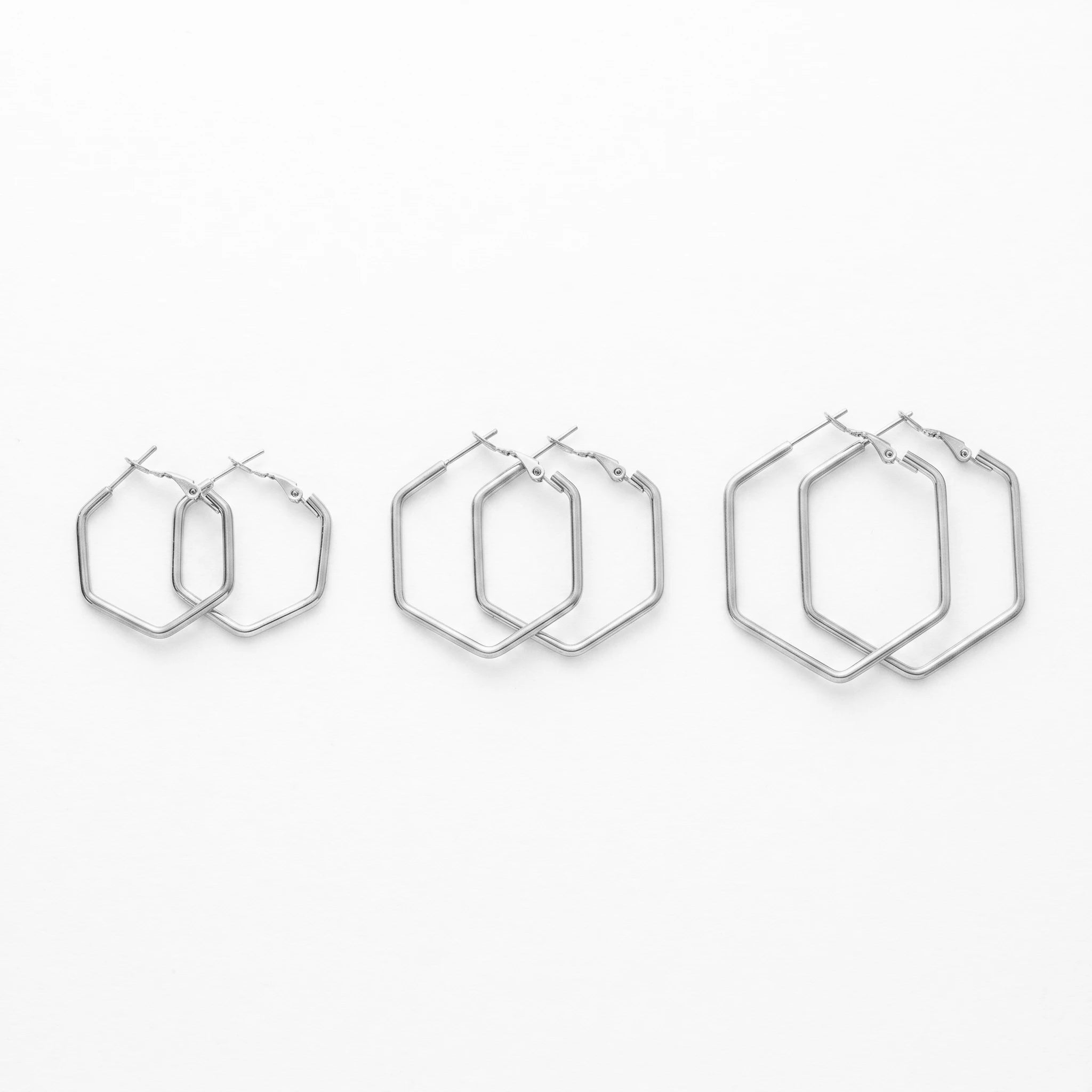 QIAOREN 12307 Gold Plated Hexagon Hoop Earrings for Women Stainless Steel Geometric Minimalist Fashion Jewelry
