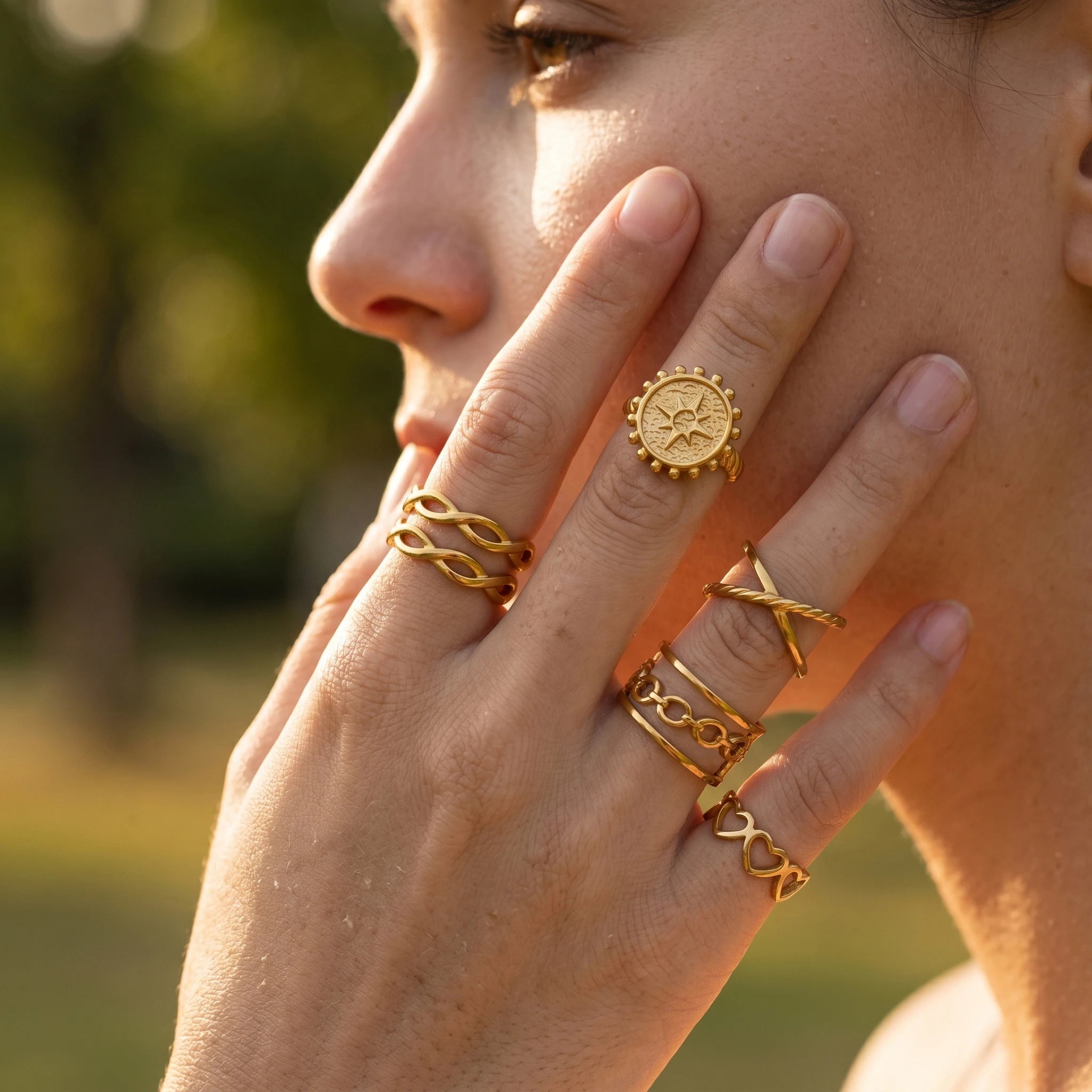 QIAOREN 10710 Tarnish Resistant 18K Gold Plated Stainless Steel Ring Watch Set 5Pcs Adjustable Open Stackable Quartz Rings Women