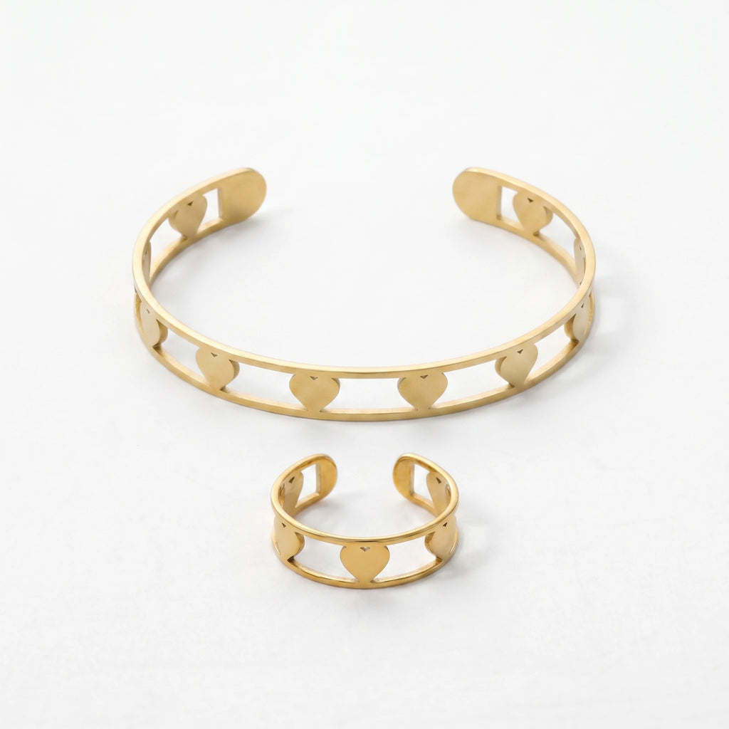 QIAOREN 11059 Luxury Gold Heart Cutout Bangle and Ring Set Stainless Steel Matching Jewelry for Women