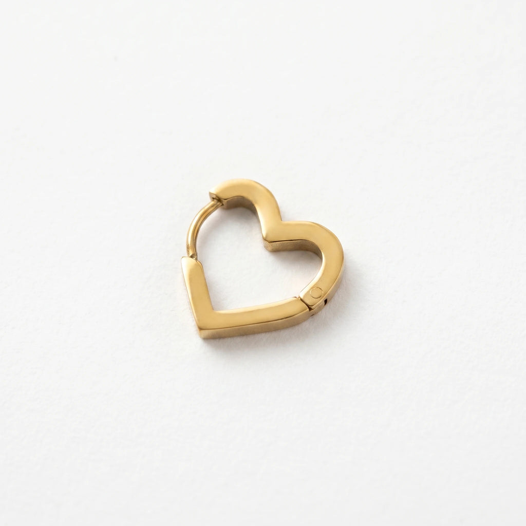 QIAOREN 12571 Wholesale Minimalist Heart Shape Ear Hoops Tarnish Resistant Stainless Steel Gold Huggie Earrings Sweet Love