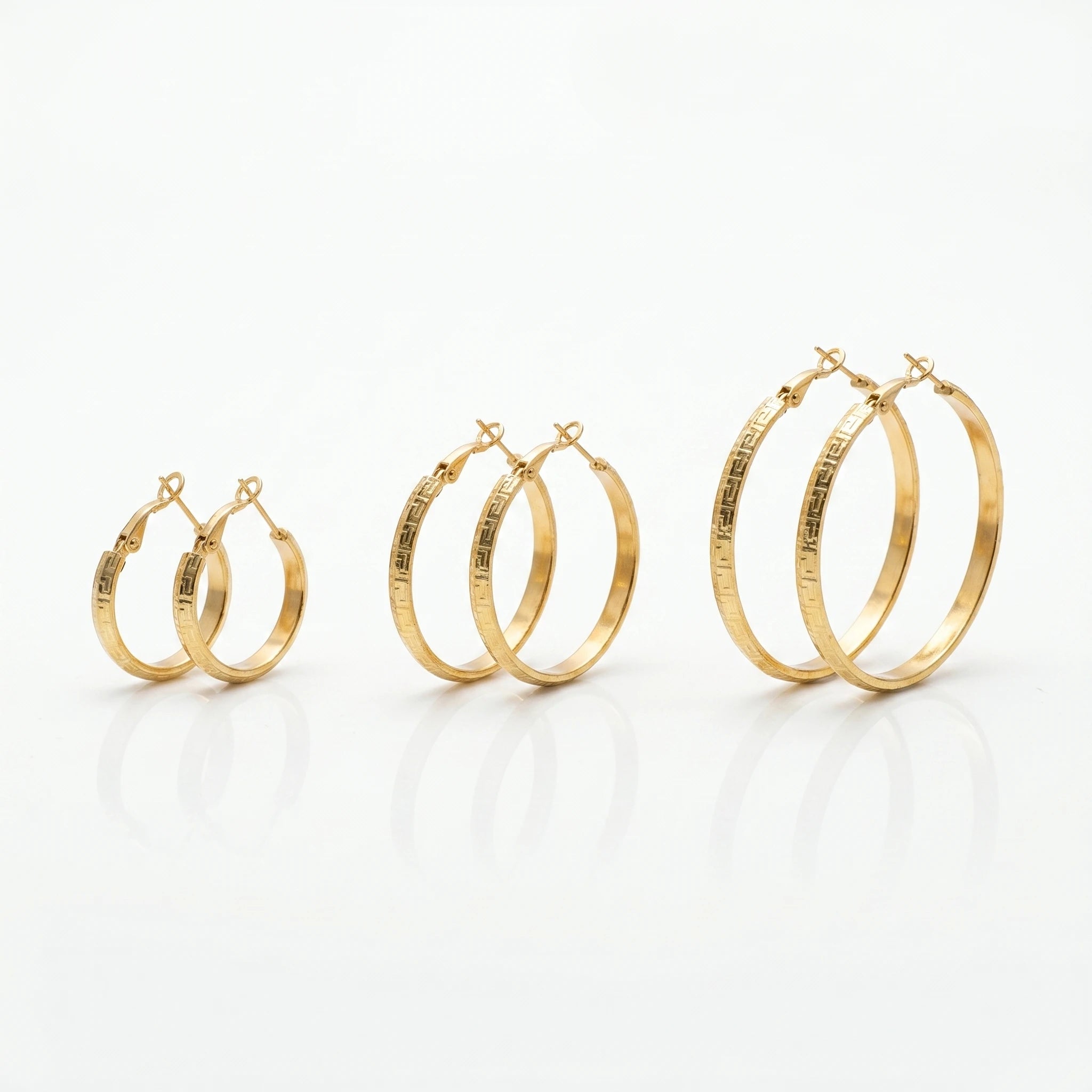 QIAOREN 13199 Gold Plated Greek Key Hoop Earrings for Women Stainless Steel Textured Round Fashion Jewelry