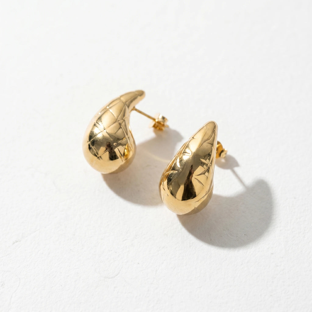 QIAOREN 12273 Trendy Quilted Criss Cross Teardrop Earrings Gold Stainless Steel Etched Lattice Waterdrop Dome Studs Women US EU