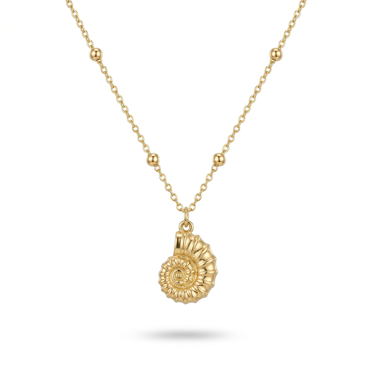 QIAOREN 11749 Ocean-inspired Spiral Shell Necklace 18K Gold Stainless Steel Boho Beach Charm Jewelry