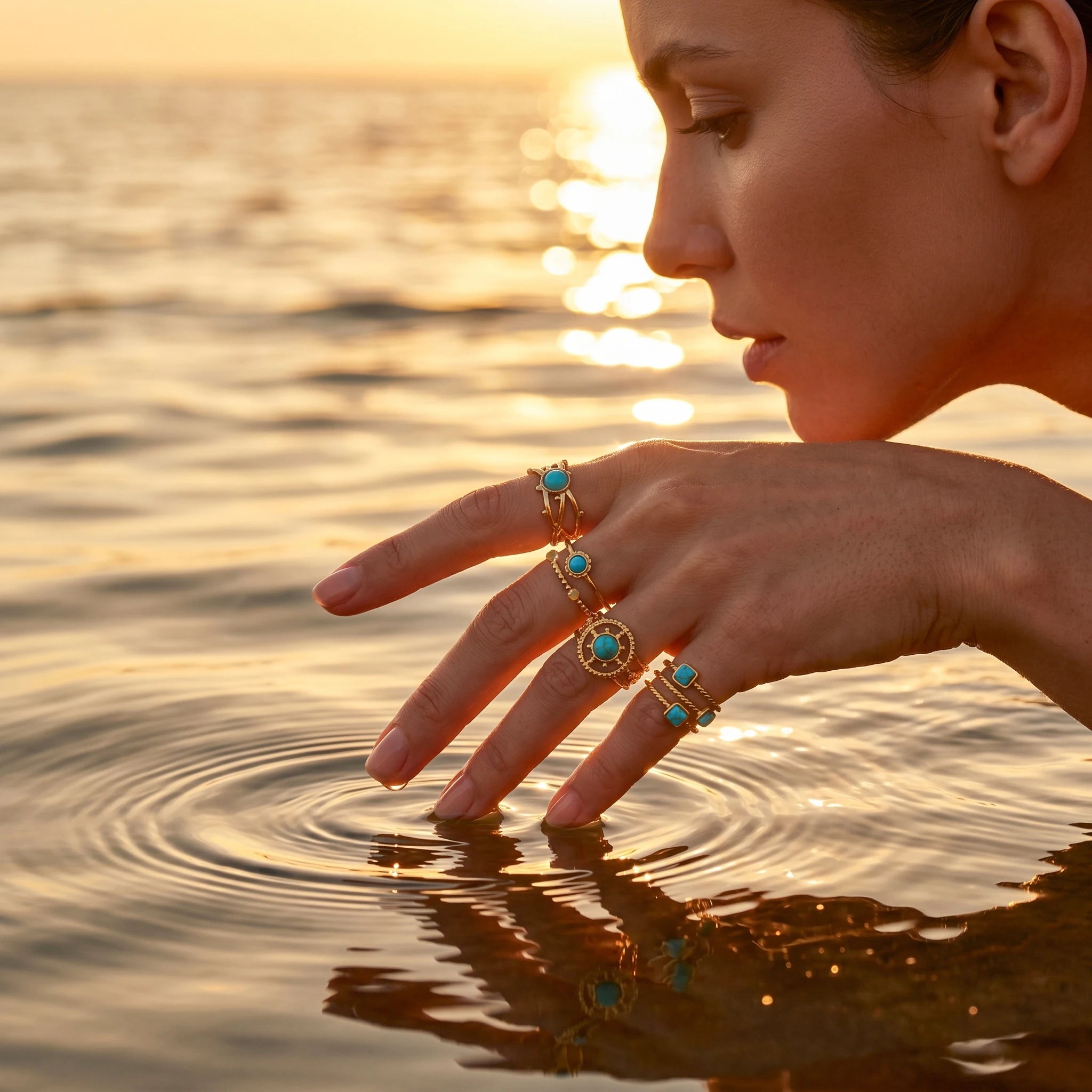 QIAOREN 13146-50 5Pcs Gold Turquoise Open Cuff Ring Set, Boho Hollow Inlaid Turquoise Stainless Steel Stackable Jewelry