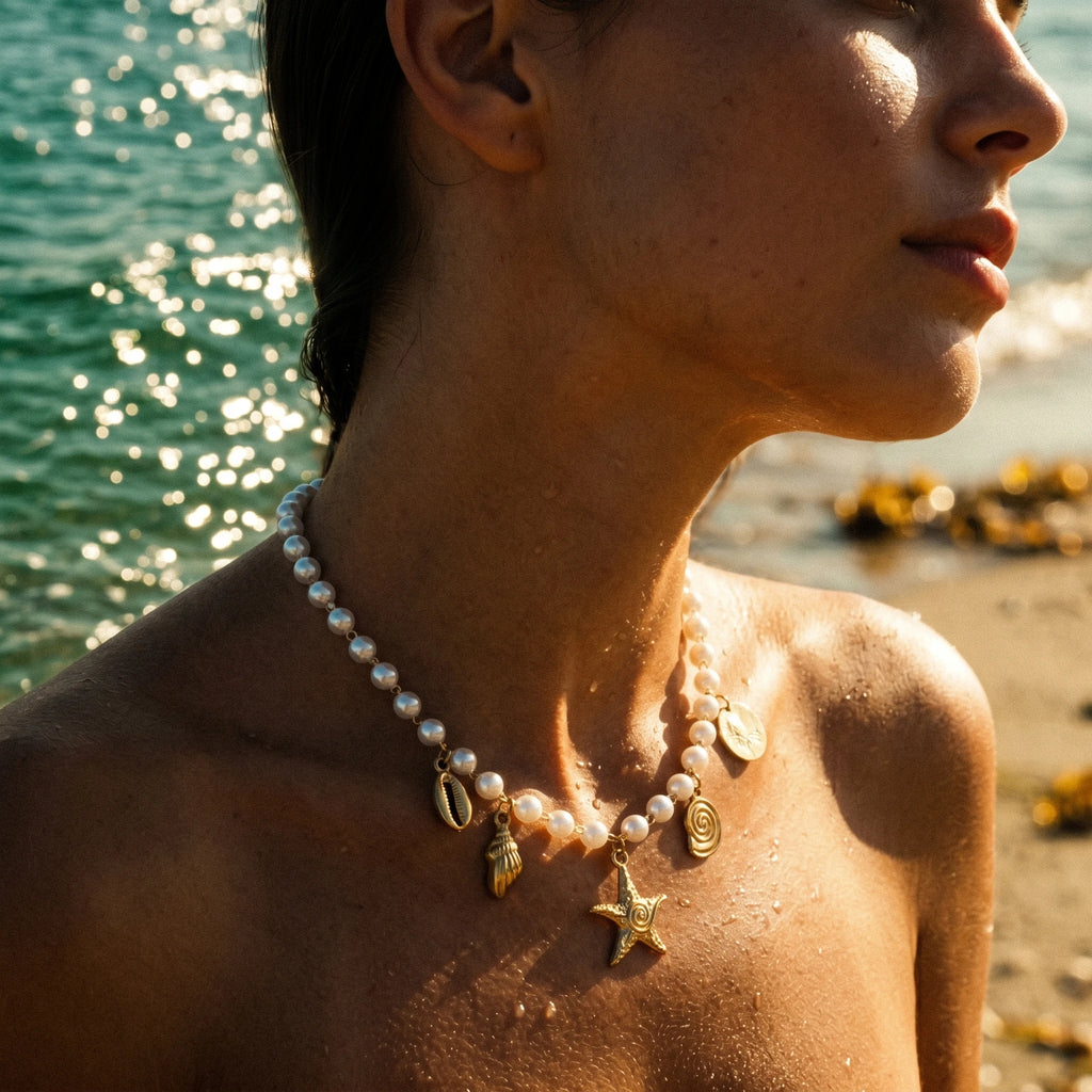 QIAOREN 11293 18K Gold Plated Pearl Choker Necklace With Ocean Charms Stainless Steel Tarnish Free Waterproof Jewelry