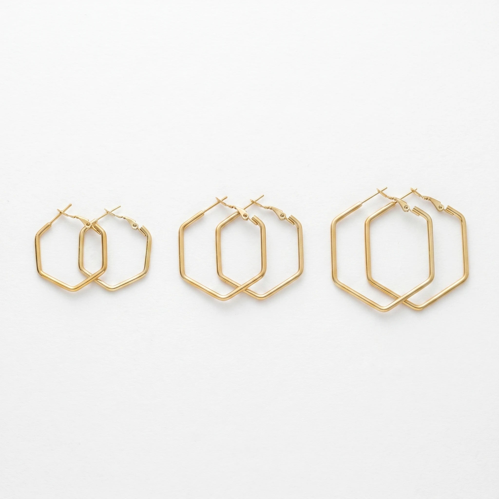 QIAOREN 12307 Gold Plated Hexagon Hoop Earrings for Women Stainless Steel Geometric Minimalist Fashion Jewelry