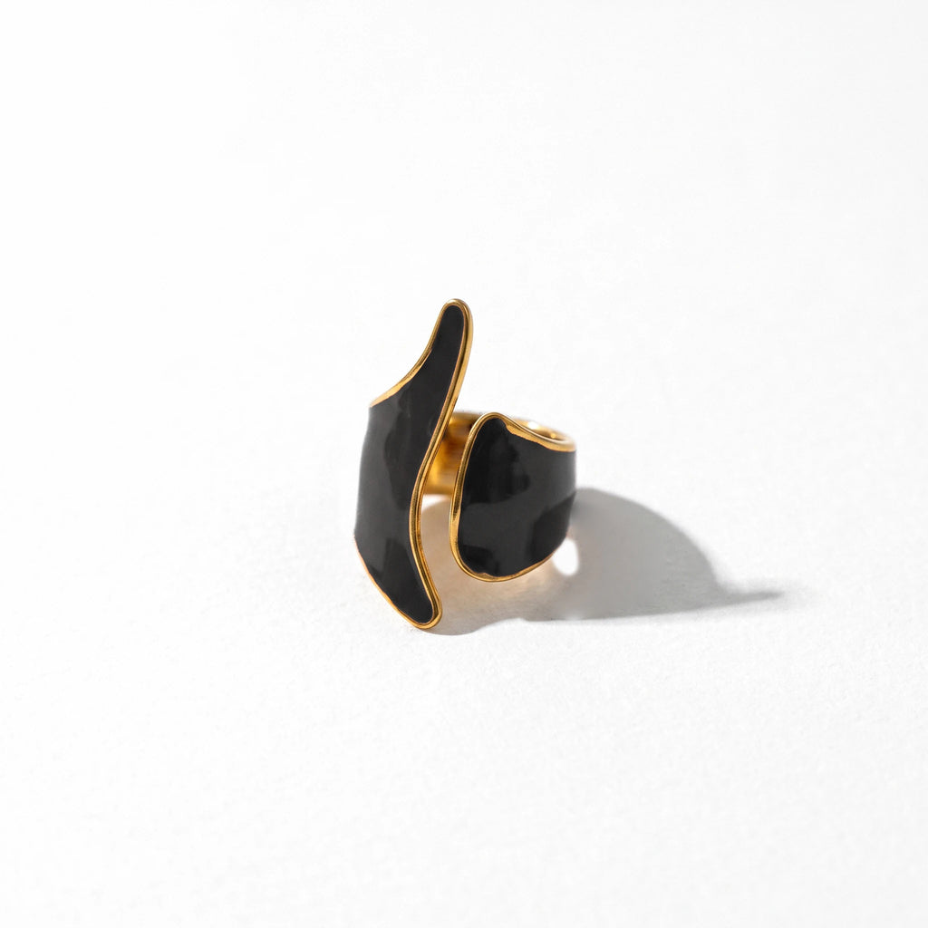 QIAOREN 14226-31 Black Enamel Irregular Wave Open Ring Set, Abstract Curved Adjustable Stackable Ring Jewelry Gift