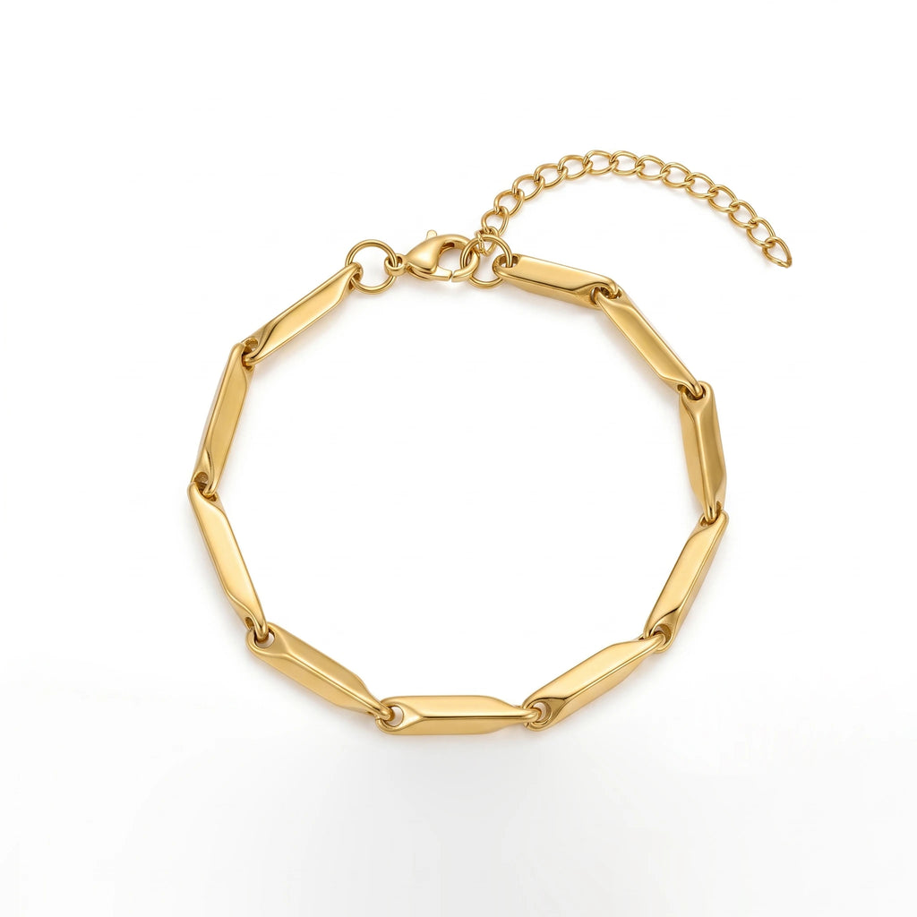 QIAOREN 11439 Sleek Minimalist Twisted Bar Link Bracelet 18K Gold Plated Stainless Steel Daily Wear Jewelry