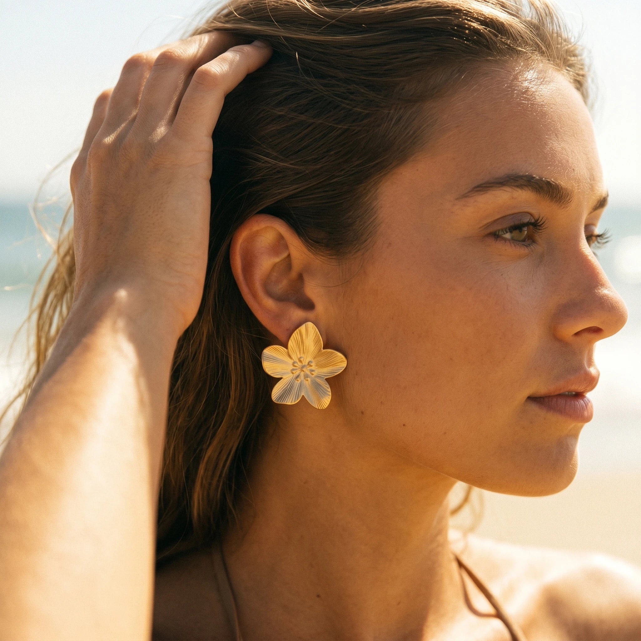 QIAOREN 10913 3.2cm Large Embossed Flower Stud Earrings 18K Gold Plated Stainless Steel Hypoallergenic No Fade for Women