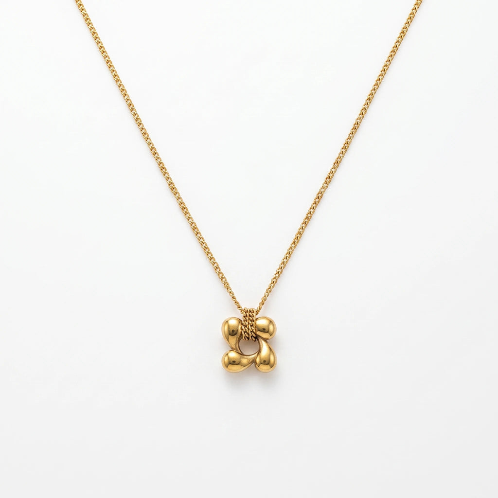 QIAOREN 13952 Stainless Steel Abstract Flower Pendant Necklace Gold Minimalist Waterproof Geometric Jewelry for Women