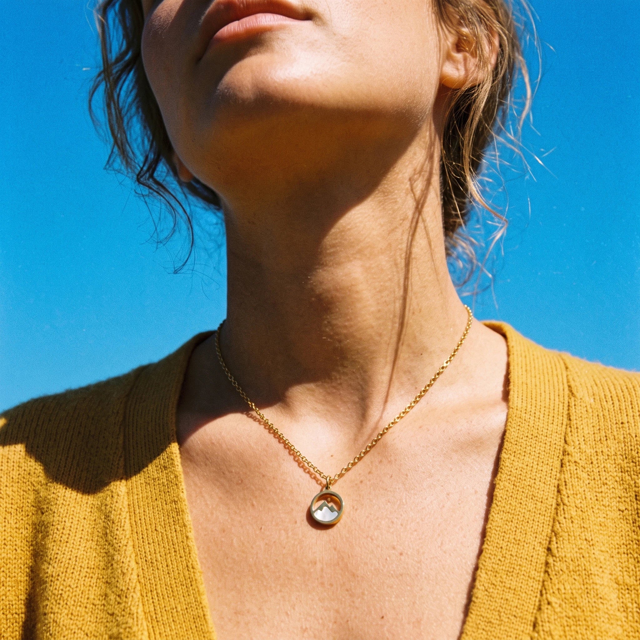 QIAOREN 13422 Stainless Steel Mountain Pendant Necklace Minimalist Nature Jewelry Outdoor Hiking Jewelry for Women