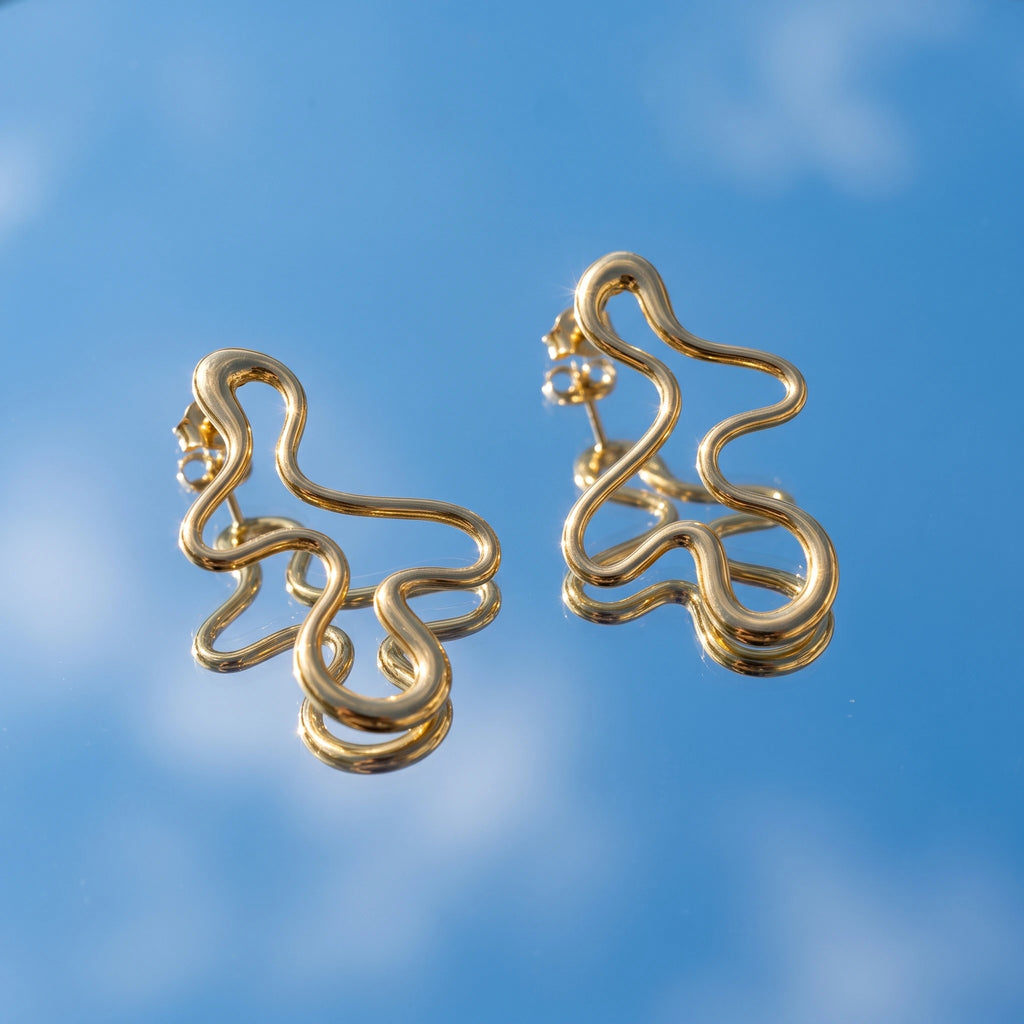 QIAOREN 14061 Polished Gold Abstract Wavy Open Stud Earrings, Irregular Fluid Squiggle Line Hollow Shape Ear Stud Jewelry Gift