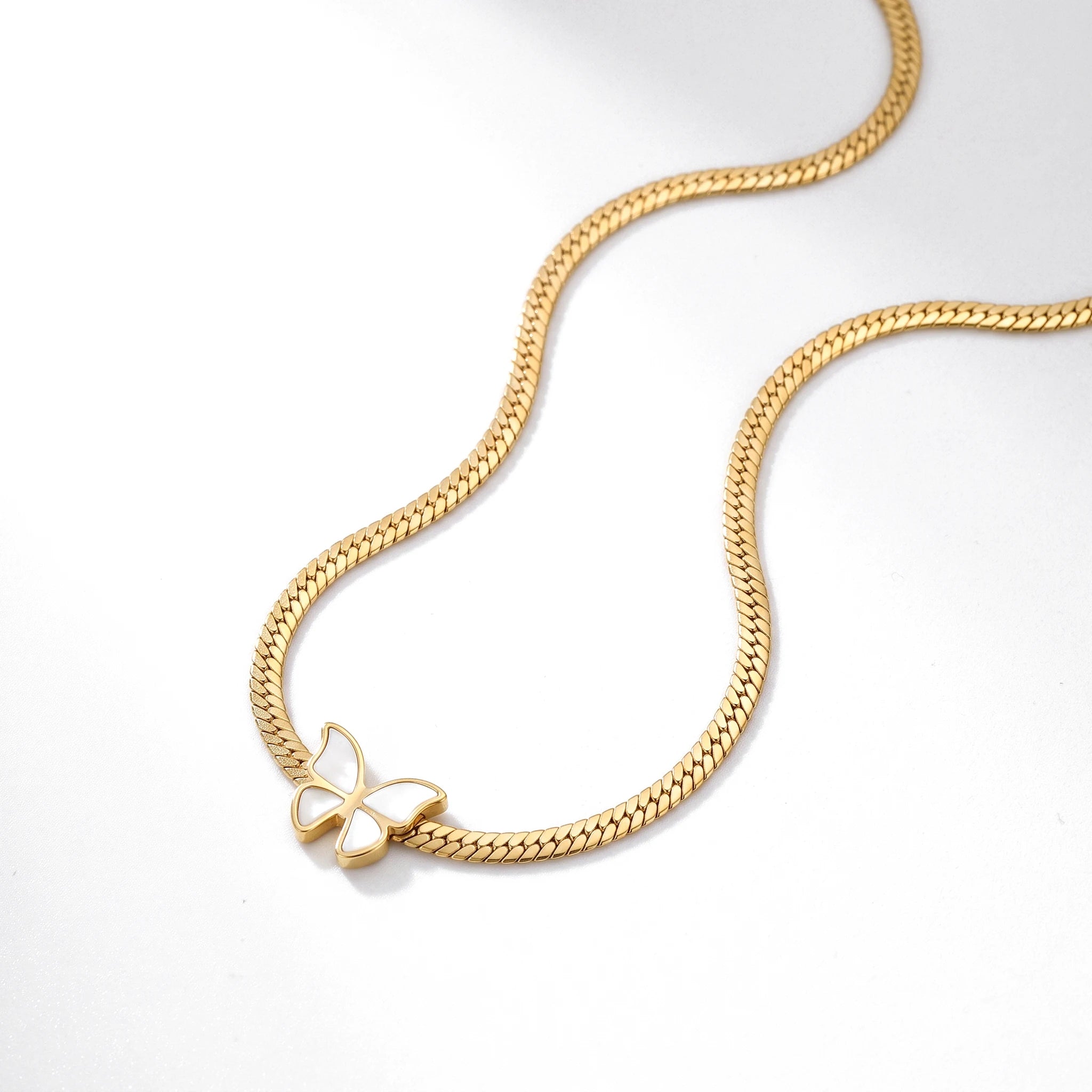 QIAOREN 13535 Flat Snake Choker Necklace with Inlaid White Shell Butterfly Pendant, Polished Wide Gold Chain