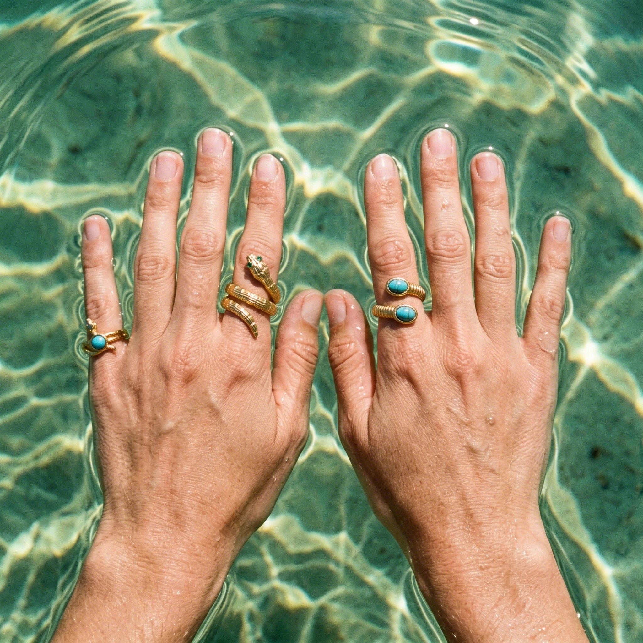 QIAOREN 5Pcs Gold Stainless Steel Turquoise Open Ring Set Irregular Hammered Crown Adjustable Boho Stackable Rings