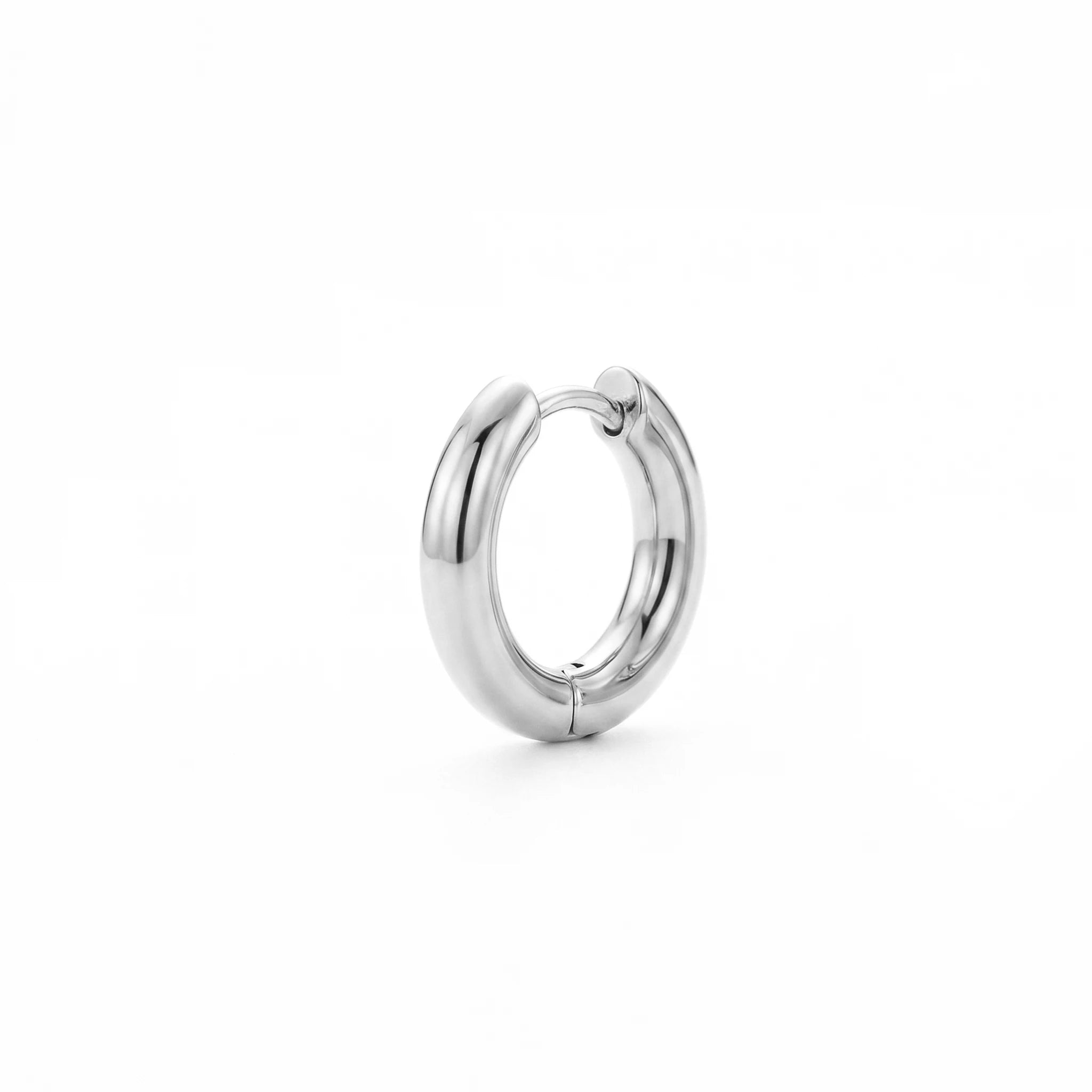 QIAOREN 12589 High Polished Thick Tube Round Huggie Hoop Earrings 18K PVD Gold Stainless Steel Hypoallergenic Circle Ear Buckle