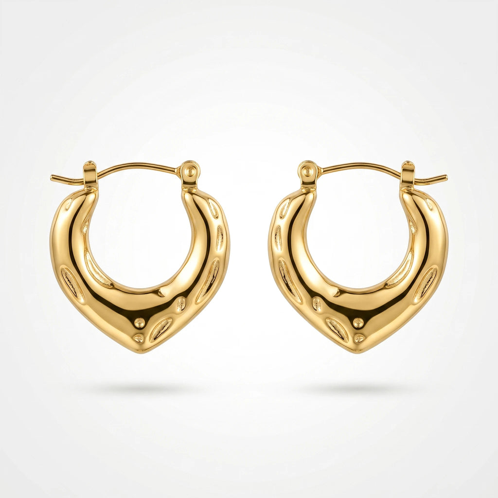 QIAOREN 12414 Elegant Quiet Luxury Sculptural Heart Hoops Gold Stainless Steel Textured Organic Grooves Statement Gift Women EU