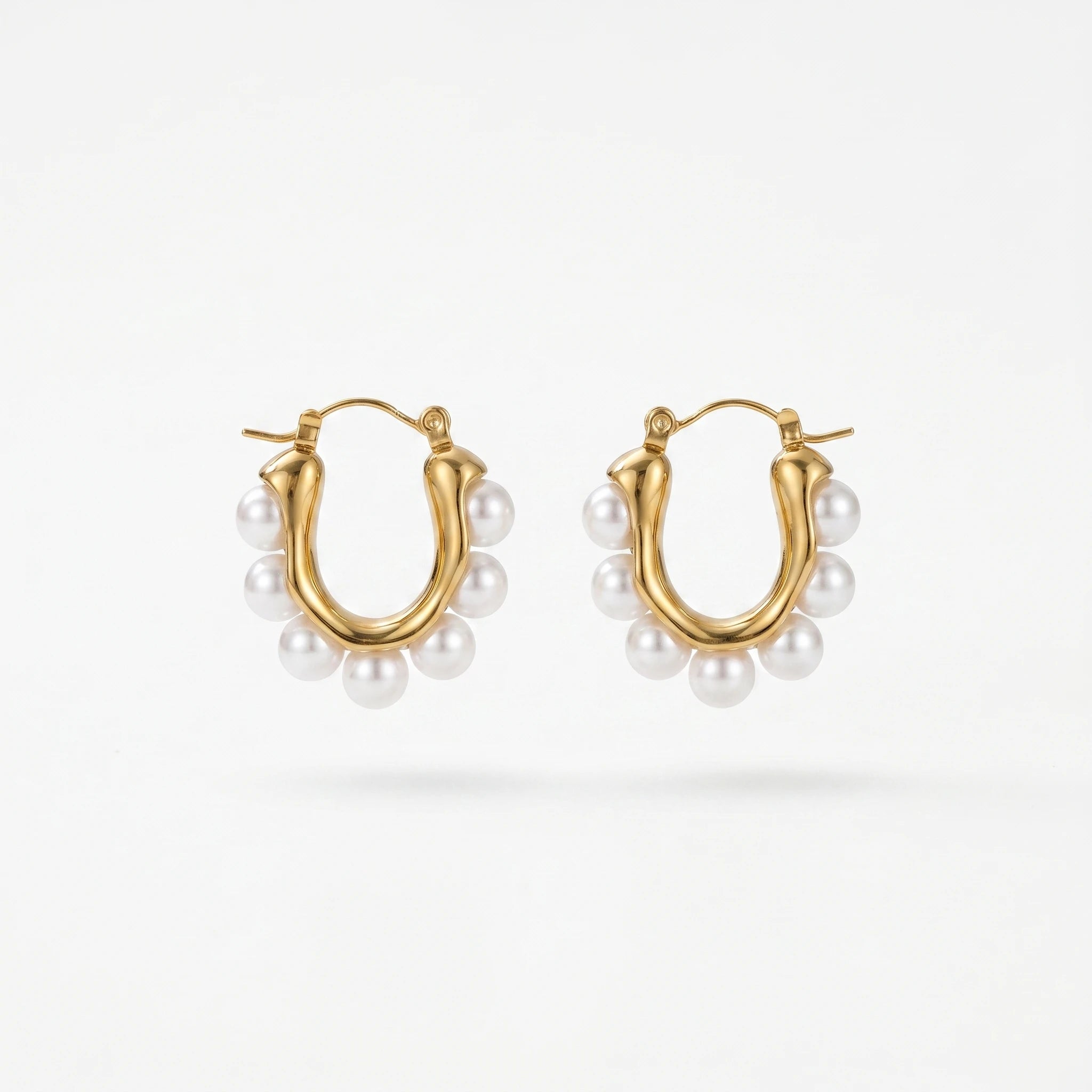 QIAOREN 12316 Elegant French Retro U-Shaped Pearl Earrings Gold Stainless Steel Hinged Horseshoe Huggies Statement Jewelry Women