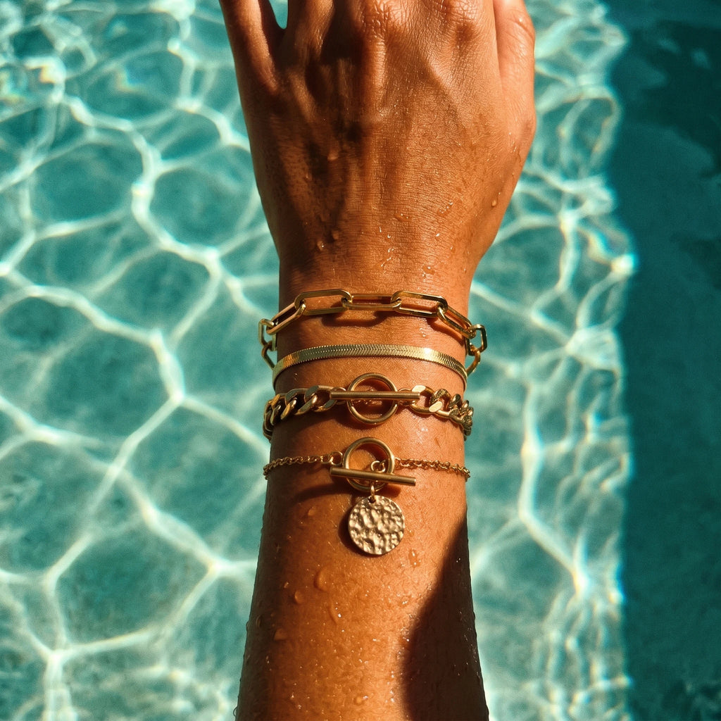 QIAOREN 11488 Trendy Stackable Gold Bracelet Set 4pcs Tarnish Free Stainless Steel Everyday Jewelry