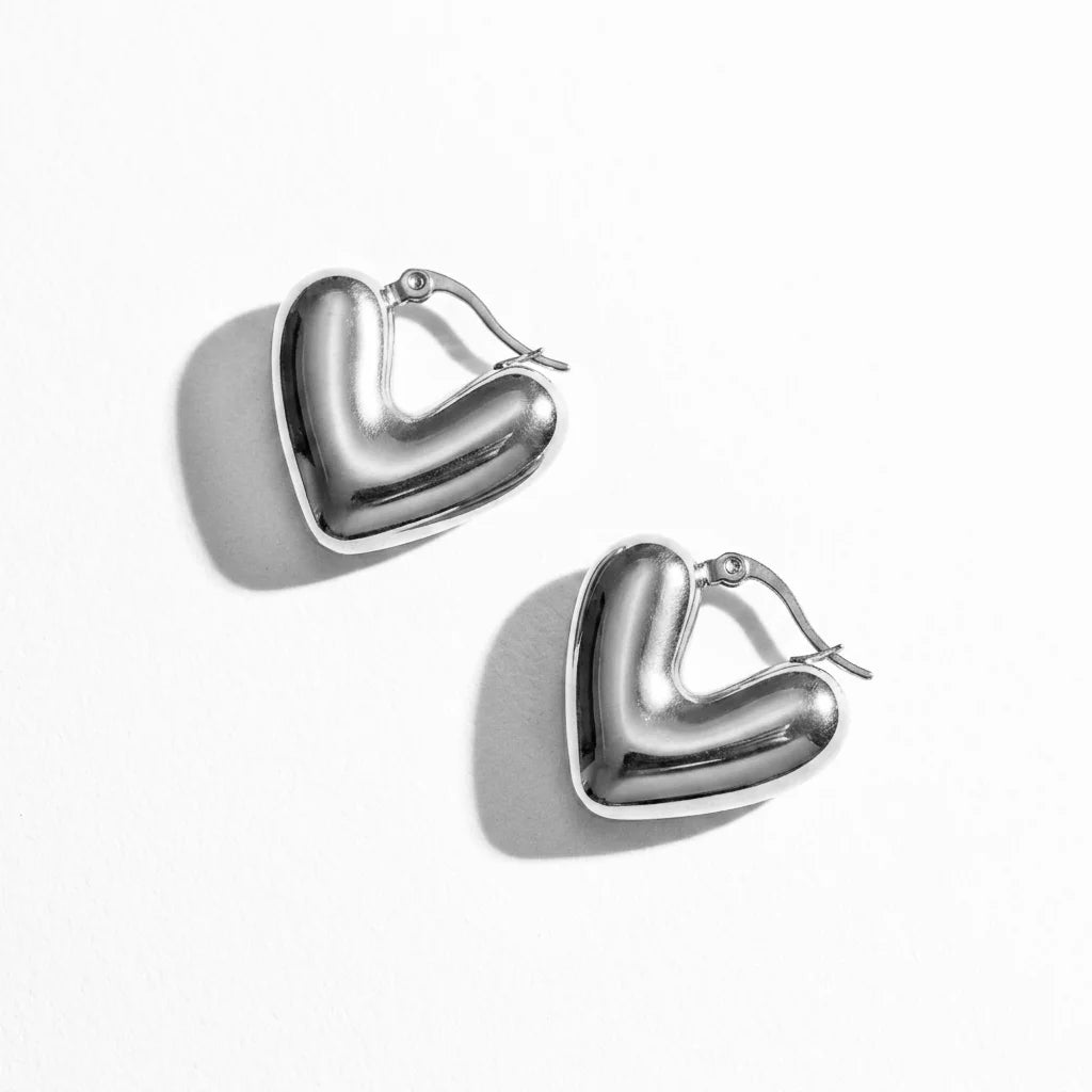 QIAOREN 10737 2.5cm Puffy Heart Hoop Earrings, 18K Gold Plated Stainless Steel Hypoallergenic Earrings