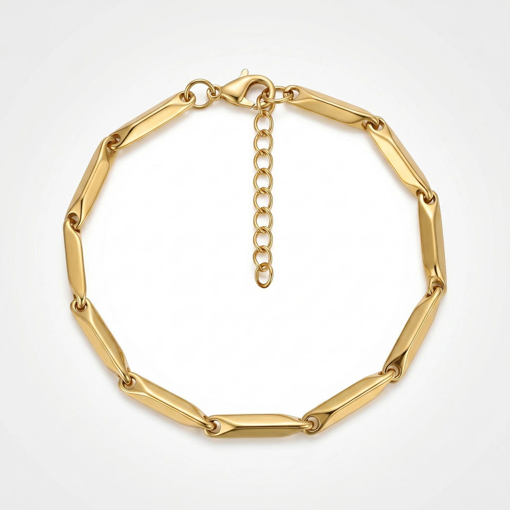 QIAOREN 11439 Sleek Minimalist Twisted Bar Link Bracelet 18K Gold Plated Stainless Steel Daily Wear Jewelry