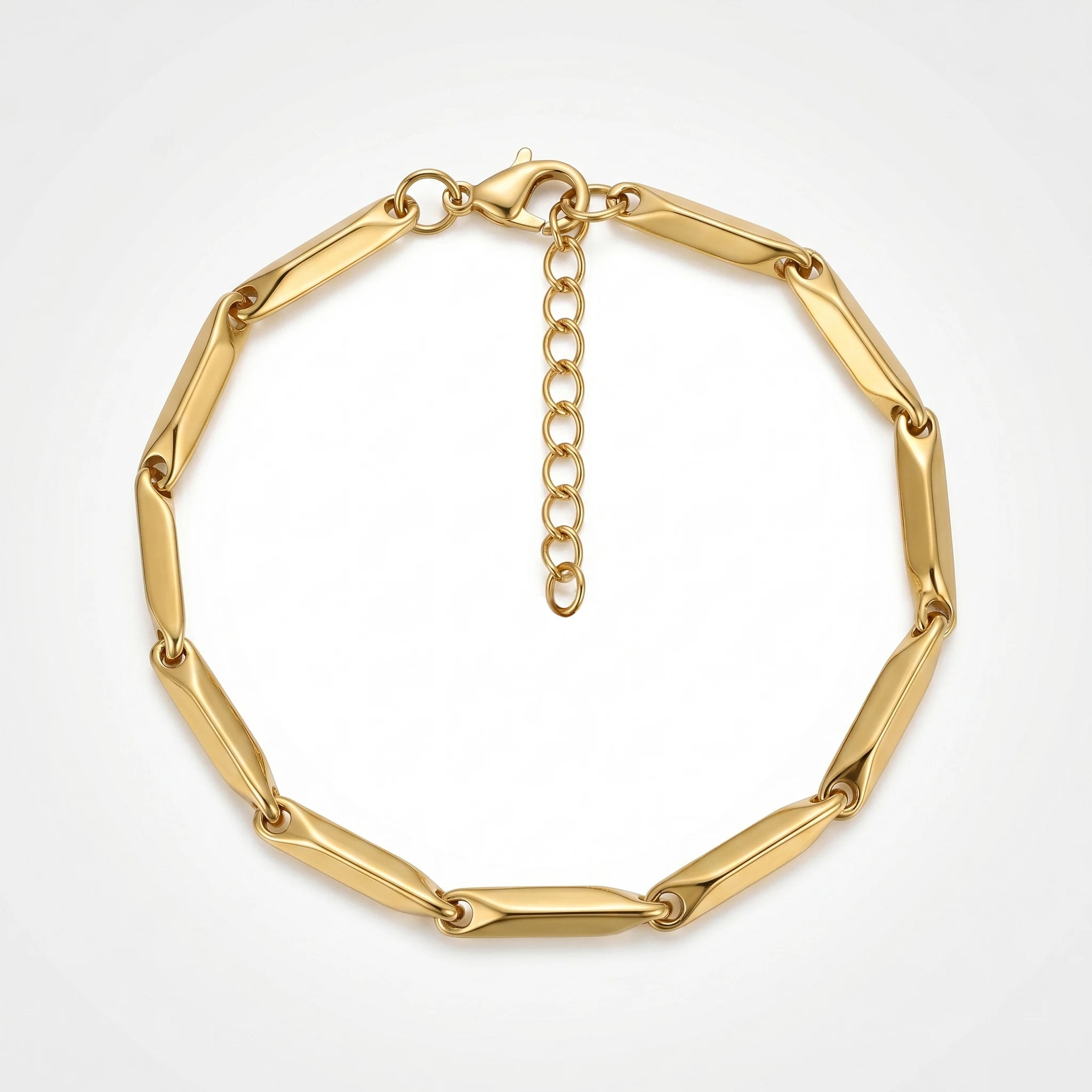 QIAOREN 11439 Sleek Minimalist Twisted Bar Link Bracelet 18K Gold Plated Stainless Steel Daily Wear Jewelry