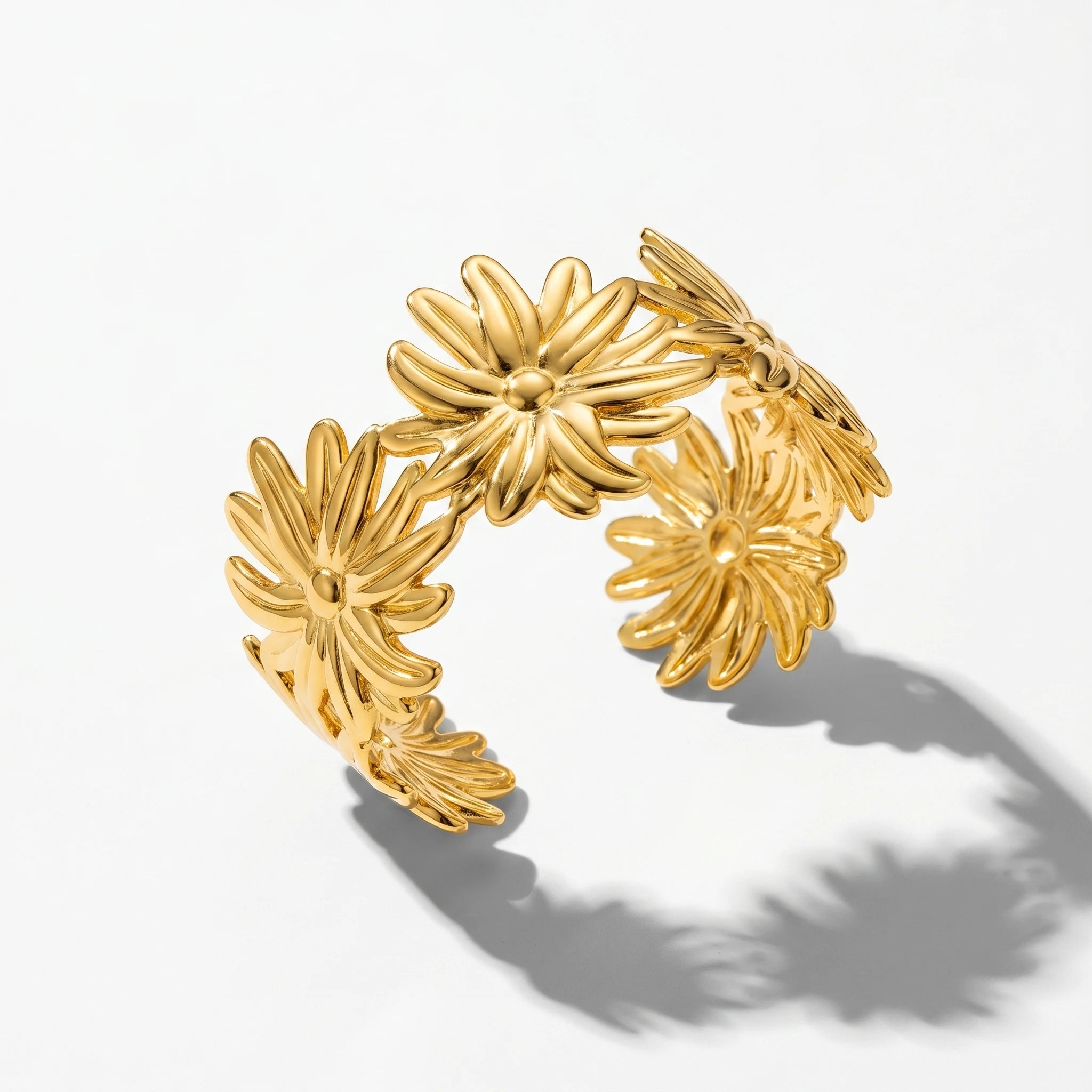QIAOREN 12715  18K Gold Polished Linked 3D  Open Cuff Bracelet Stainless Steel  Petal Adjustable Stackable Floral Wrist Jewelry