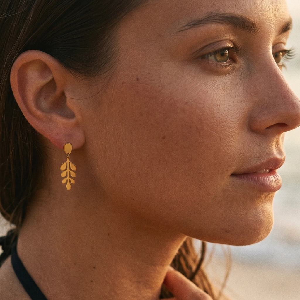 QIAOREN 11868 Elegant Gold Leaf Vine Drop Earrings Stainless Steel Dainty Branch Dangle Earrings Minimalist Nature Jewelry Women