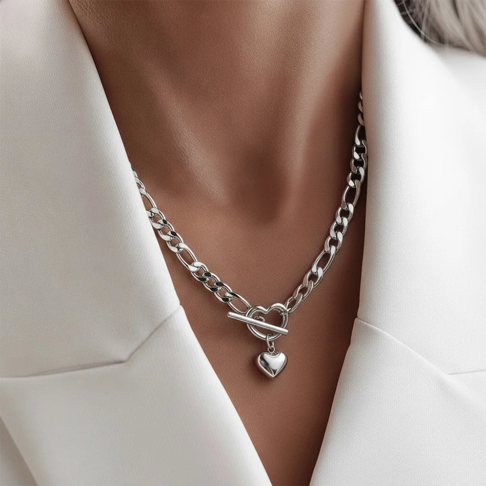 QIAOREN 20261 Figaro Chain Necklace with Heart OT Toggle Clasp, Stainless Steel Hypoallergenic Stackable Fashion Jewelry Gift