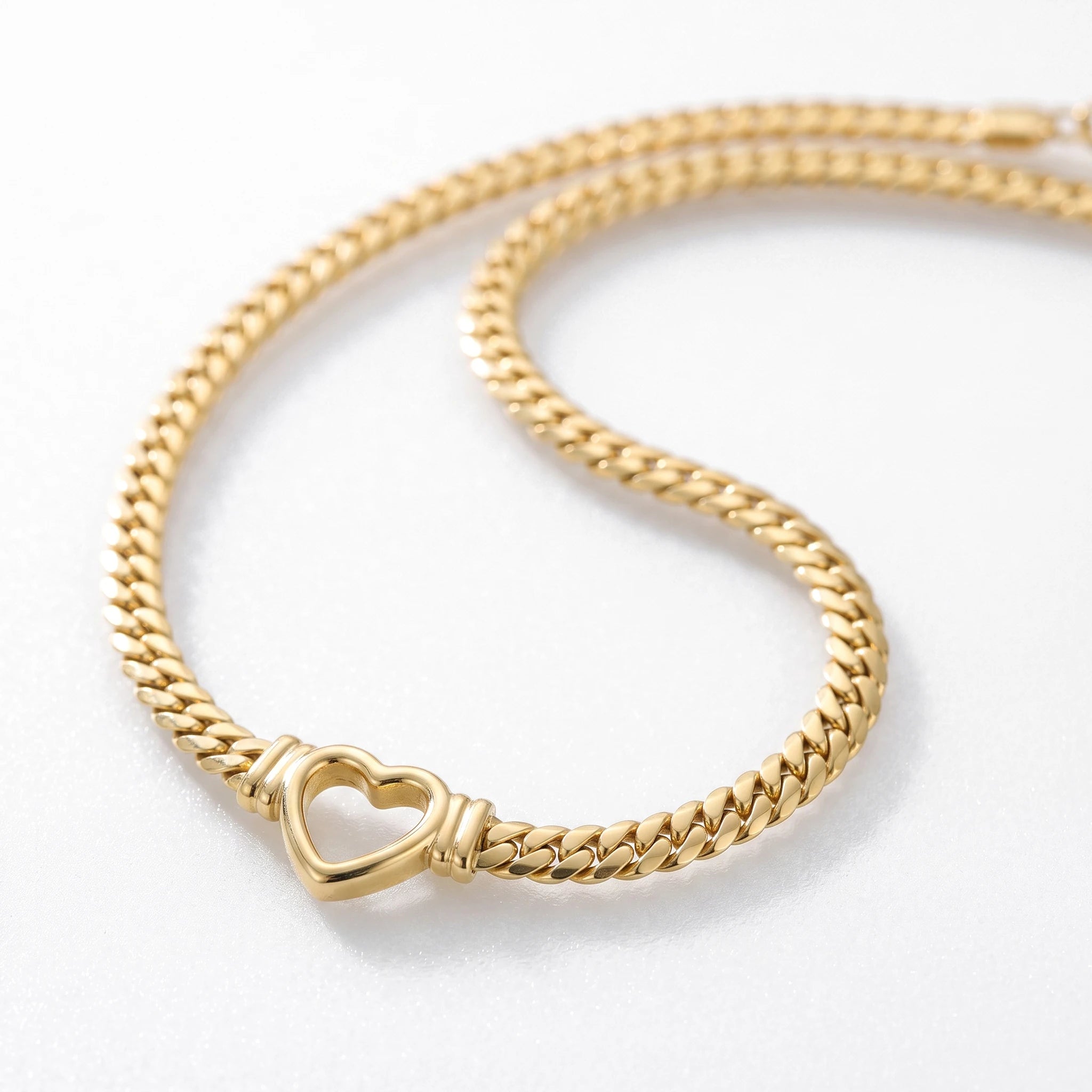QIAOREN 13538 Chunky Flat Cuban Link Choker Necklace with Hollow Open Heart Center Charm, Polished Thick Gold Chain Necklace