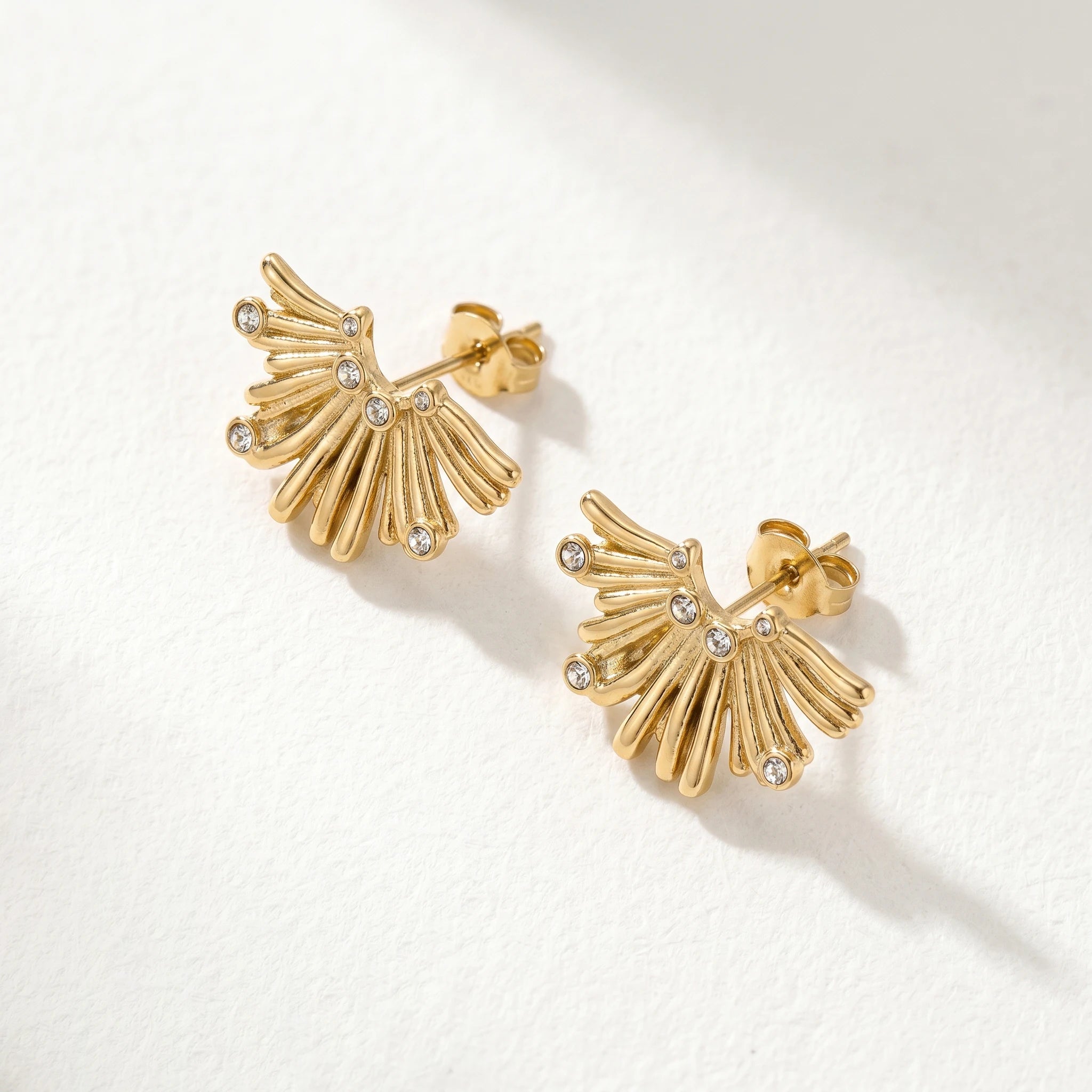 QIAOREN 12265  Waterproof Tarnish Free Sunburst Arch Earrings Gold Stainless Steel Dotted CZ Ribbed Fringe Studs Jewelry EU US