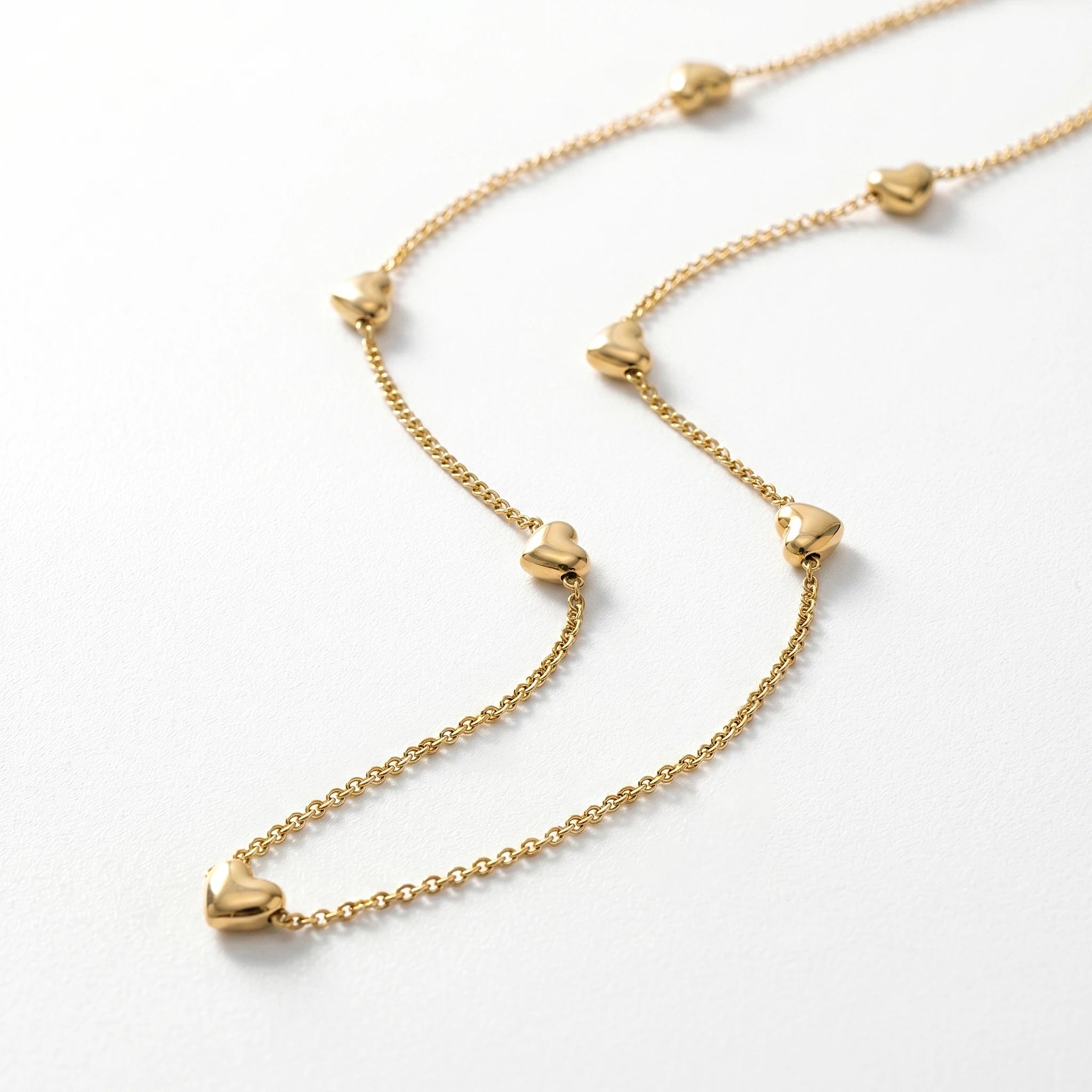 QIAOREN 11731Elegant Minimalist Multi Heart Necklace Gold Stainless Steel 3D Puffy Love Heart Station Jewelry Gift for Women