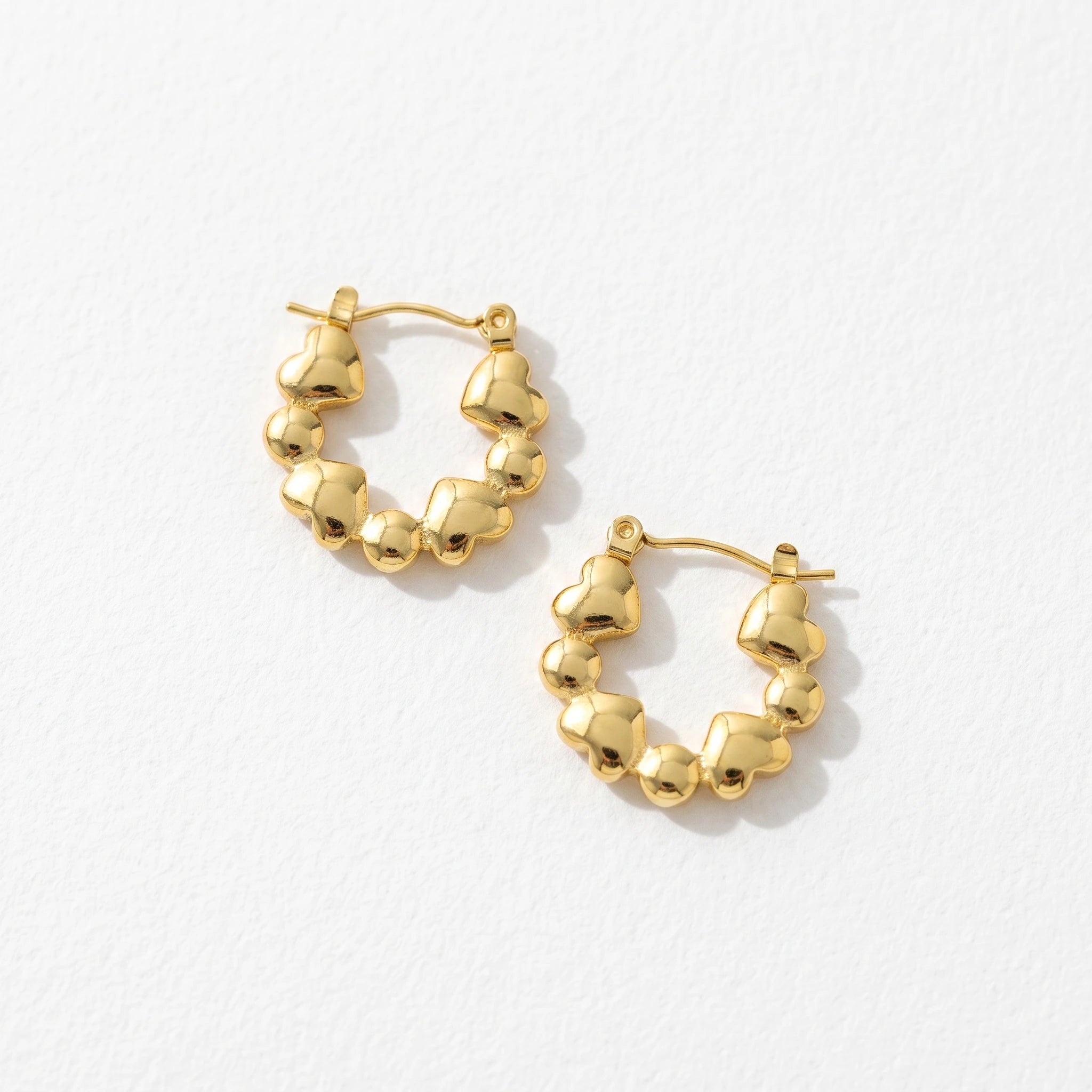 QIAOREN 13265 Gold Tone Heart Bead Wreath Circle Stud Earrings Polished Puffy Love & Ball Combo Click Back Studs Romantic Sweet