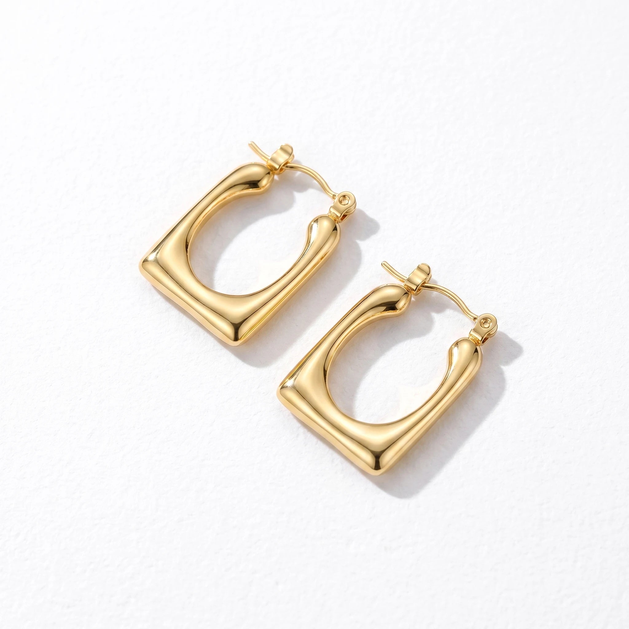 QIAOREN 12532 Bold Rectangular Hoop Earrings Gold Stainless Steel Chunky U Shaped Hoops Women 90s Retro Jewelry US EU