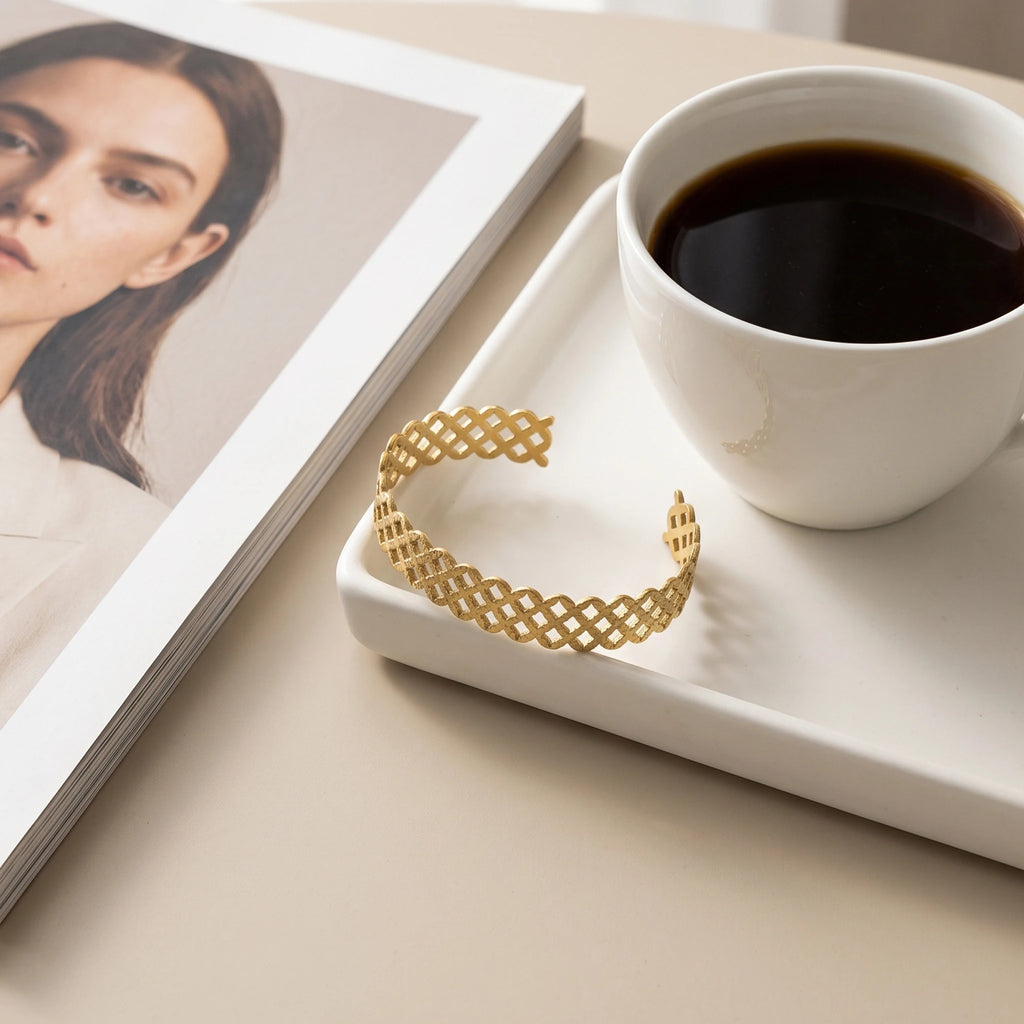QIAOREN 14117 Stainless Steel Woven Open Cuff Bracelet Gold Lattice Waterproof Jewelry OEM ODM