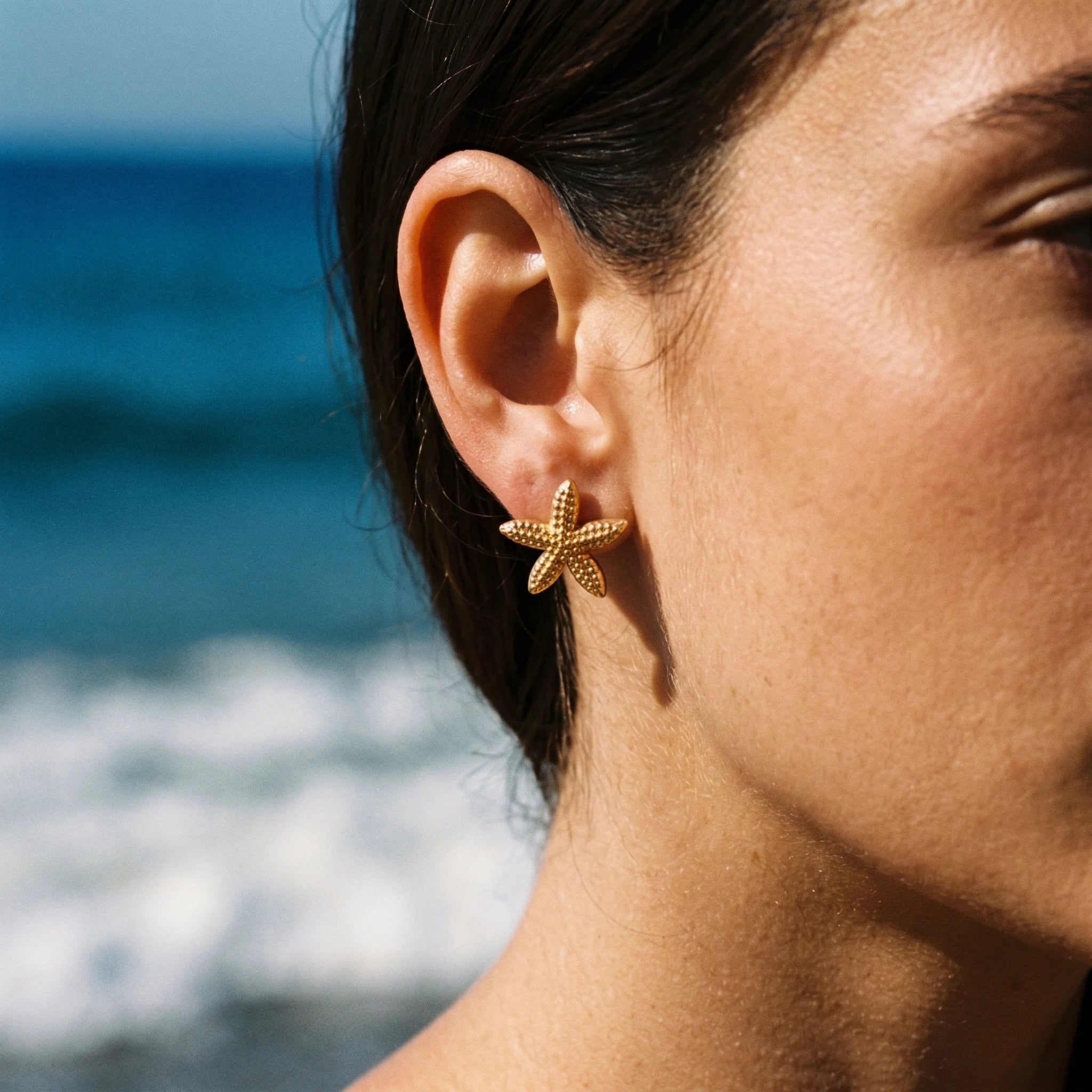 QIAOREN 11795 Trendy Starfish Stud Earrings Stainless Steel 18K Gold Plated Sea Star Summer Beach Jewelry for Women US EU