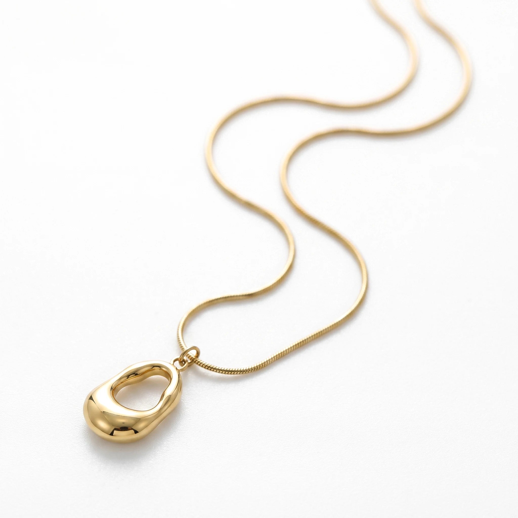 QIAOREN 13750 Thin Snake Chain Pendant Necklace with Smooth Hollow Teardrop Oval Loop Charm, Polished Gloss Jewelry