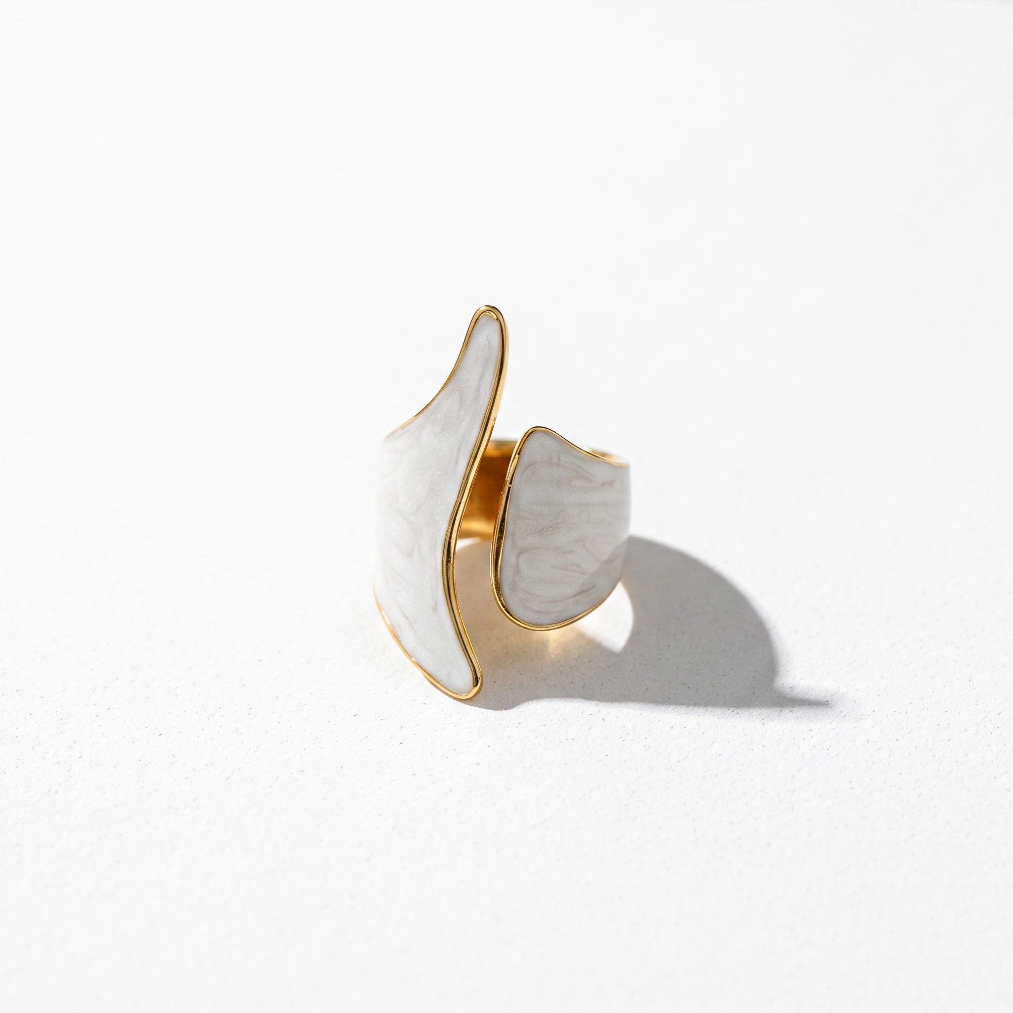 QIAOREN 14232-38 White Enamel Irregular Wave Open Ring Set, Abstract Curved Adjustable Stackable Ring Jewelry Gift