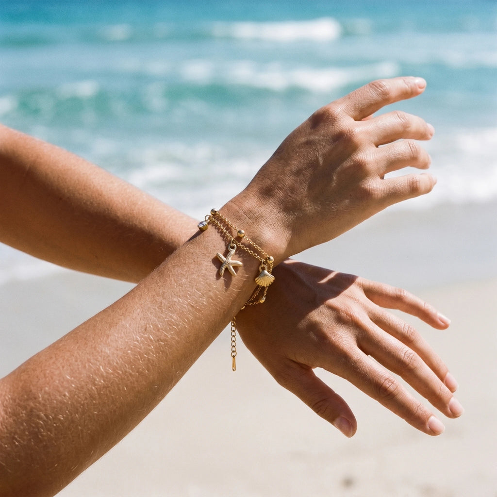 QIAOREN 11437 Dainty Boho Ocean Theme Bracelet With Starfish Seashell CZ Accent 18K Gold Plated Stainless Steel