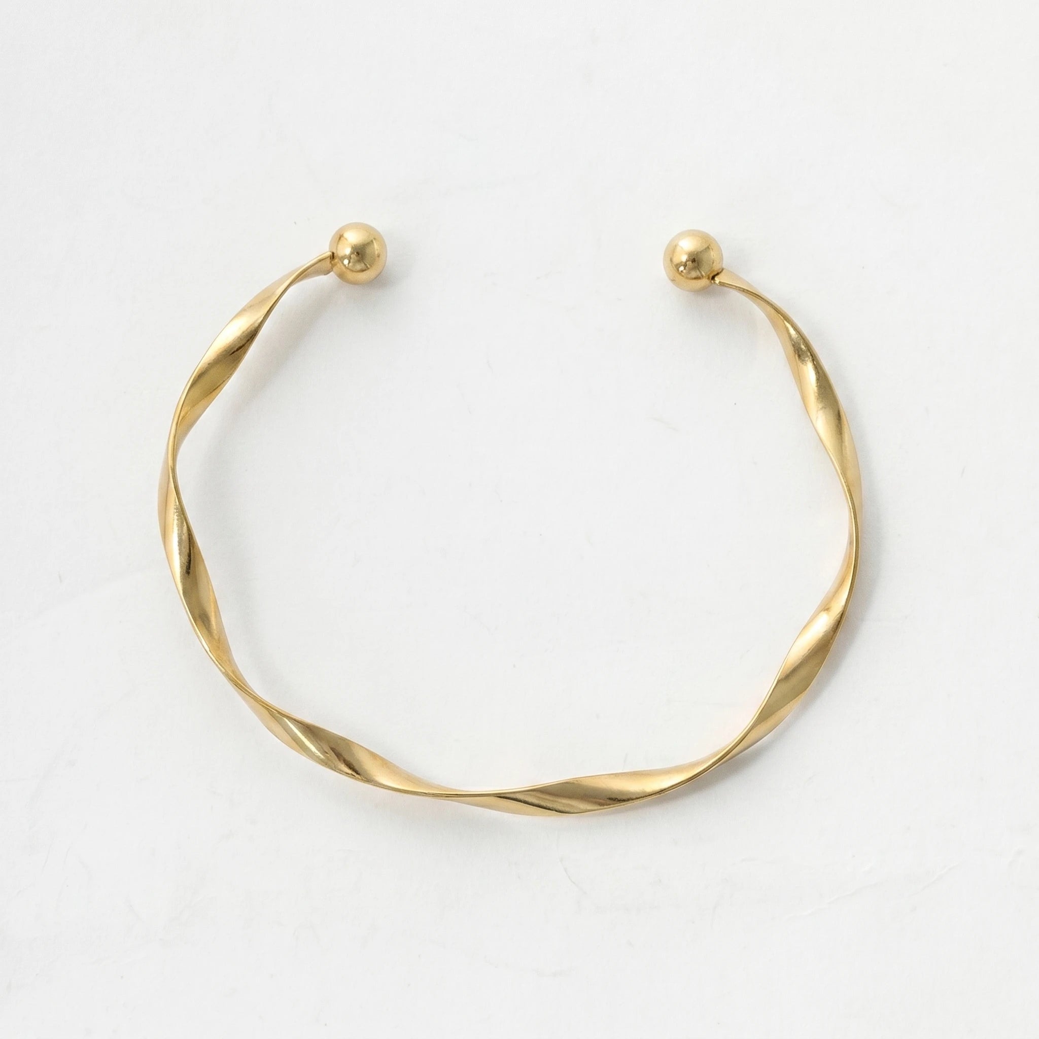 QIAOREN 11011 Minimalist Twisted Gold Cuff Bracelet Stainless Steel Adjustable Open Bangle for Women Beach Jewelry