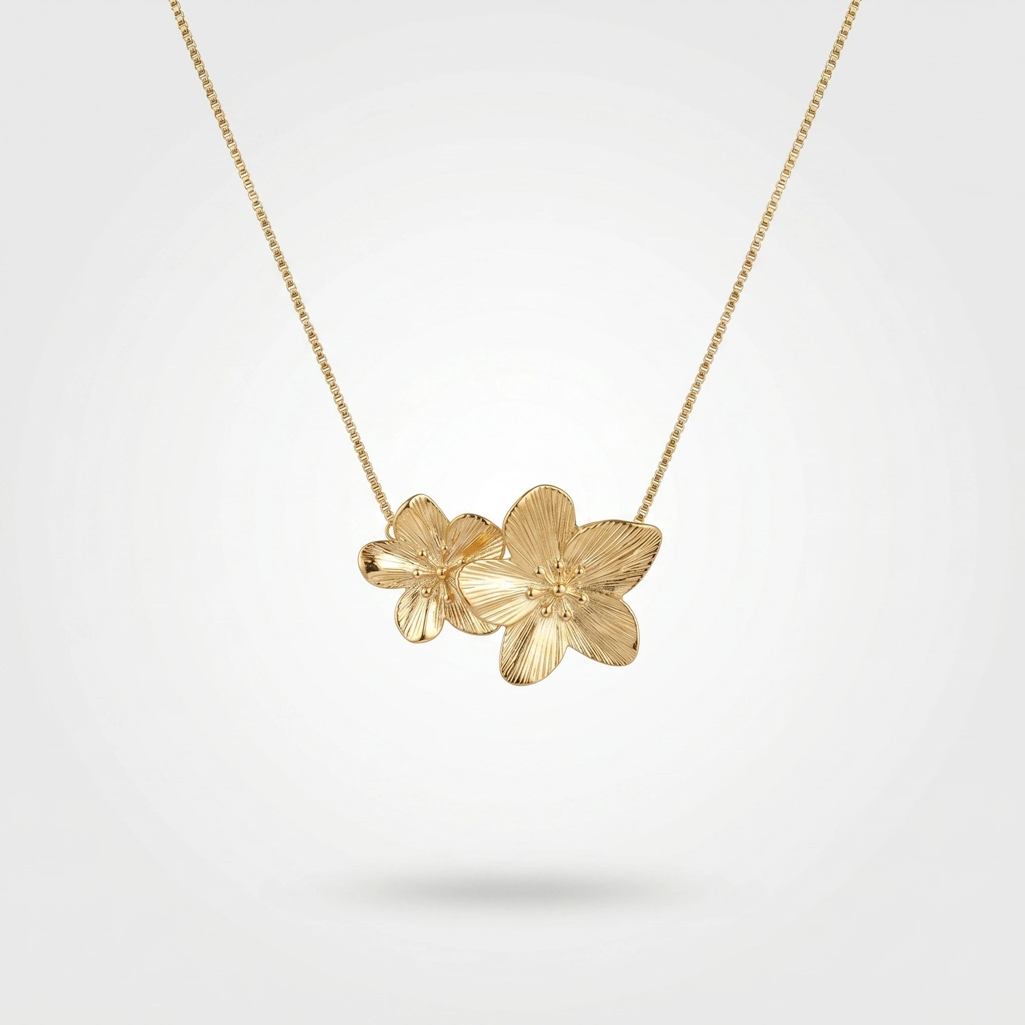 QIAOREN 11355 Dainty Delicate Floral Snake Chain Necklace 18K Gold Plated Stainless Steel Everyday Casual Wear Jewelry