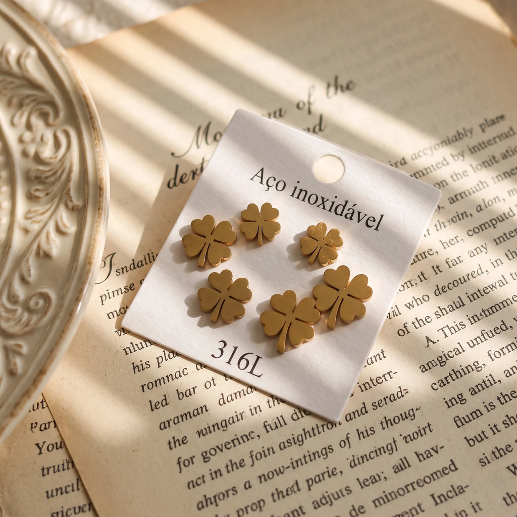 QIAOREN 14496 3 Pcs  Stainless Steel Clover Stud Earrings Set, Gold Multi Size Clover Tiny Ear Stud Lucky Earrings Jewelry Gift