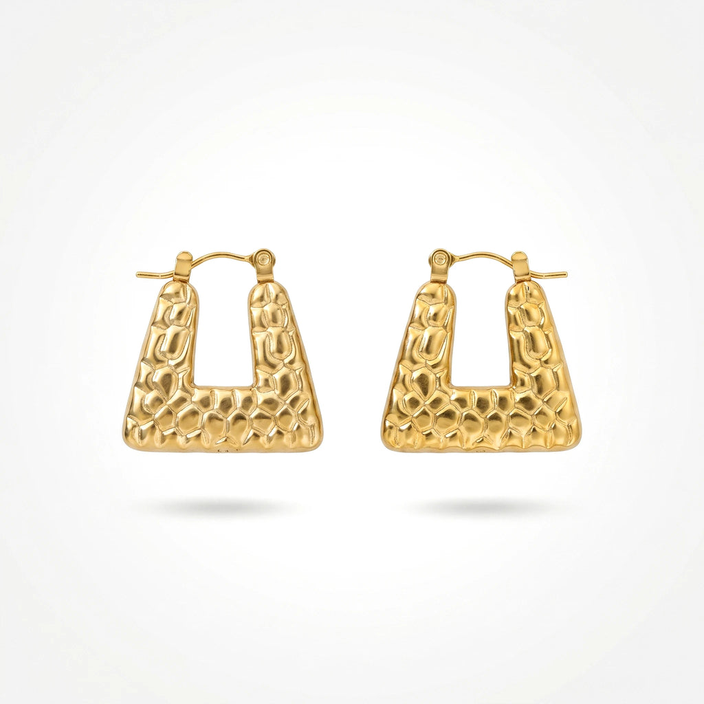 QIAOREN12565Wholesale Hammered Open Triangle Huggie Hoops Glossy Gold Stainless Steel Geometric Textured Earrings Trendy Jewelry
